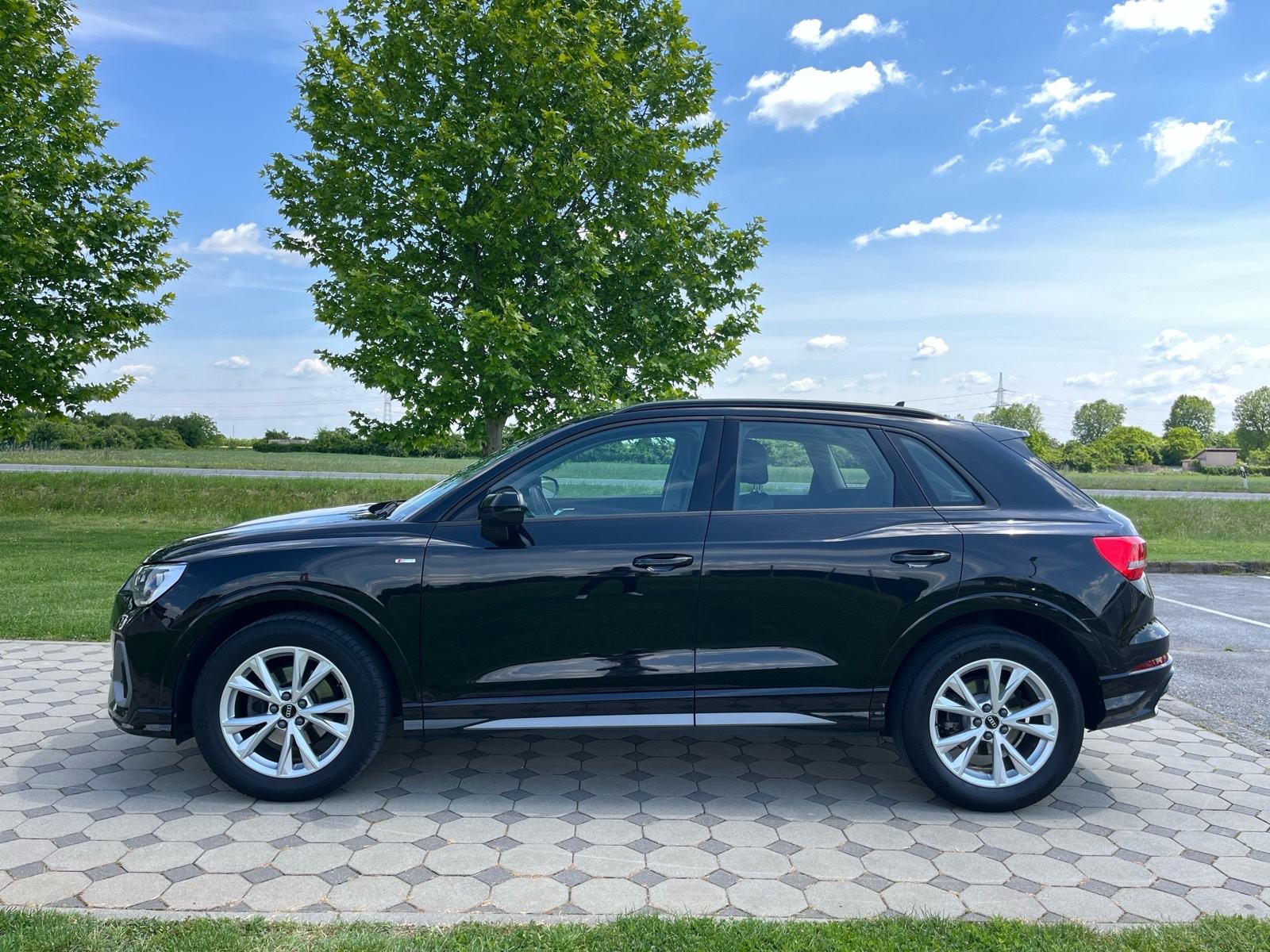 Audi Q3 35 TDI automatik S-Line, fotografija 6