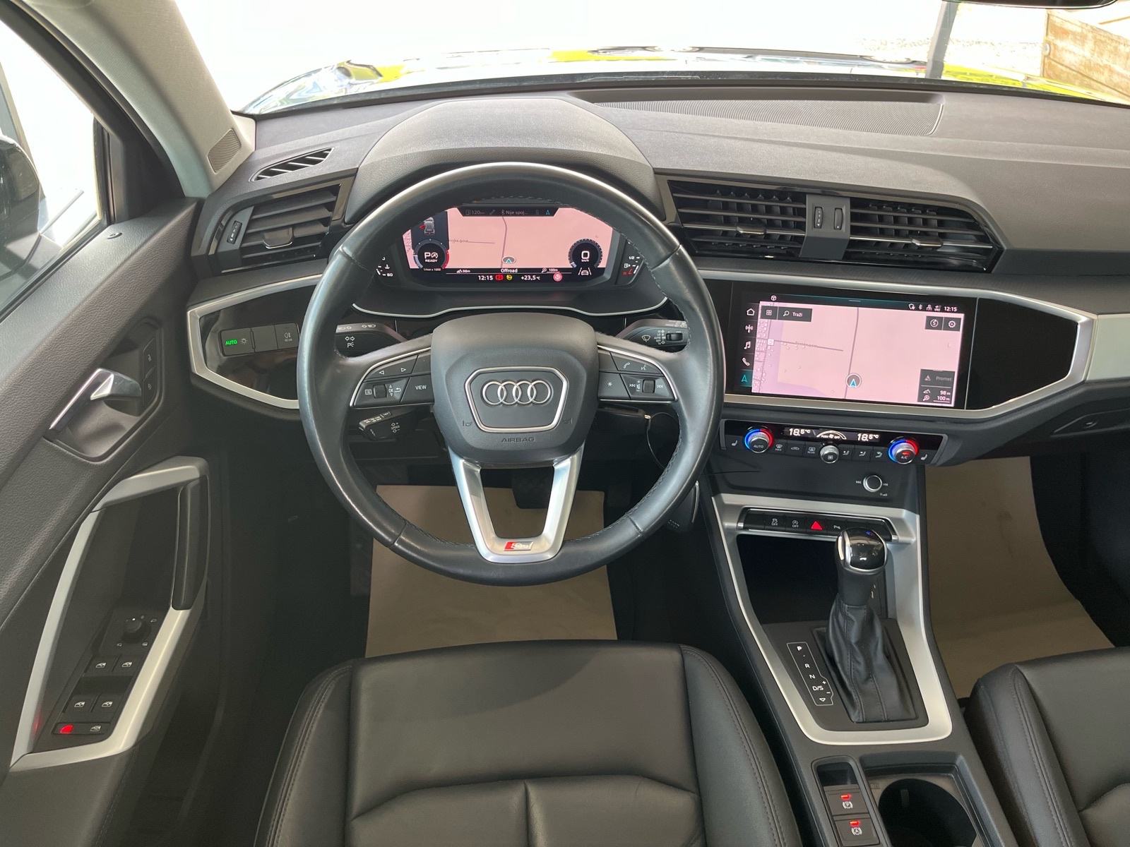 Audi Q3 35 TDI automatik S-Line, fotografija 15