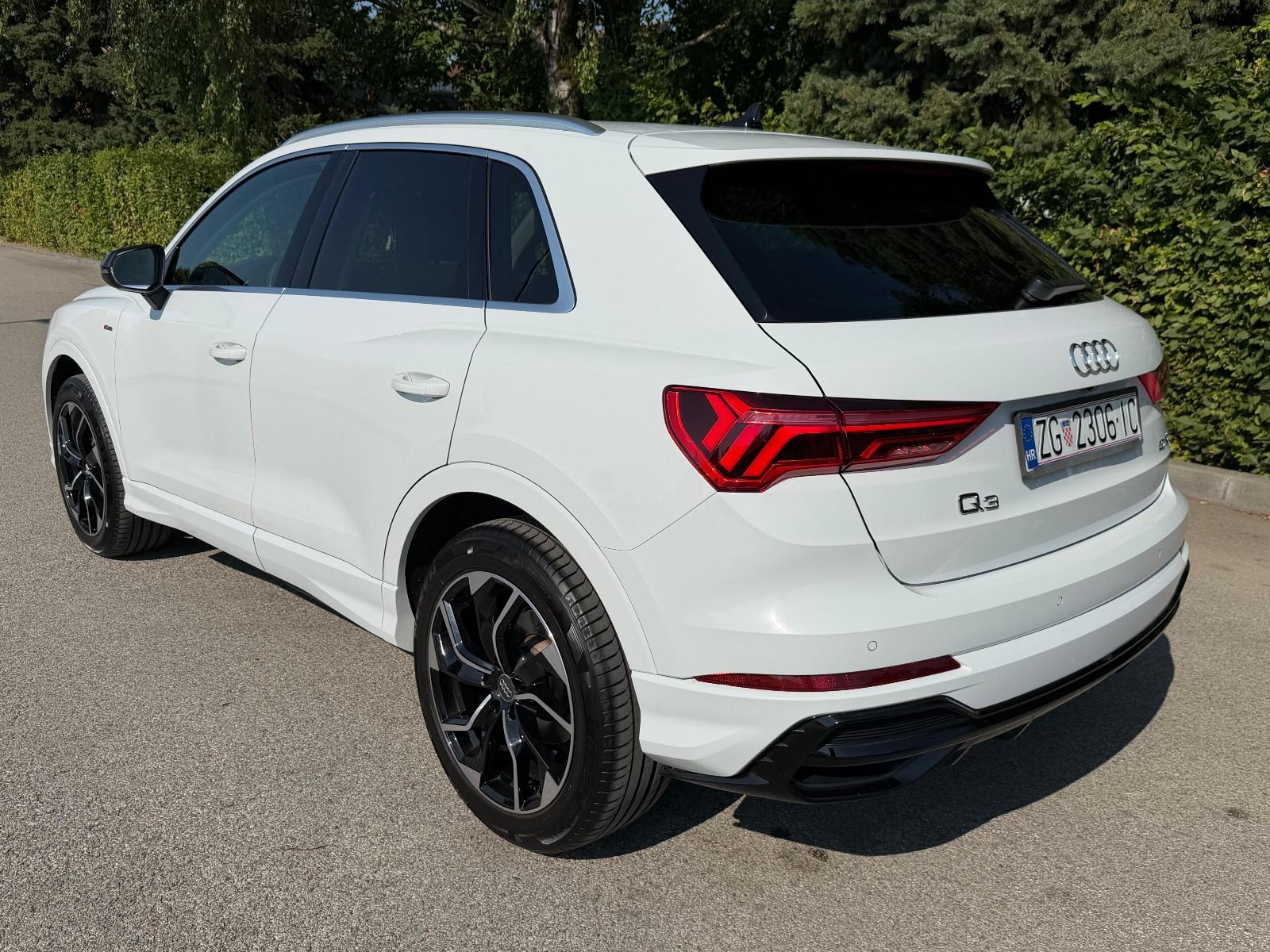 Audi Q3 35 TDI automatik S-line, reg 6/27, fotografija 6