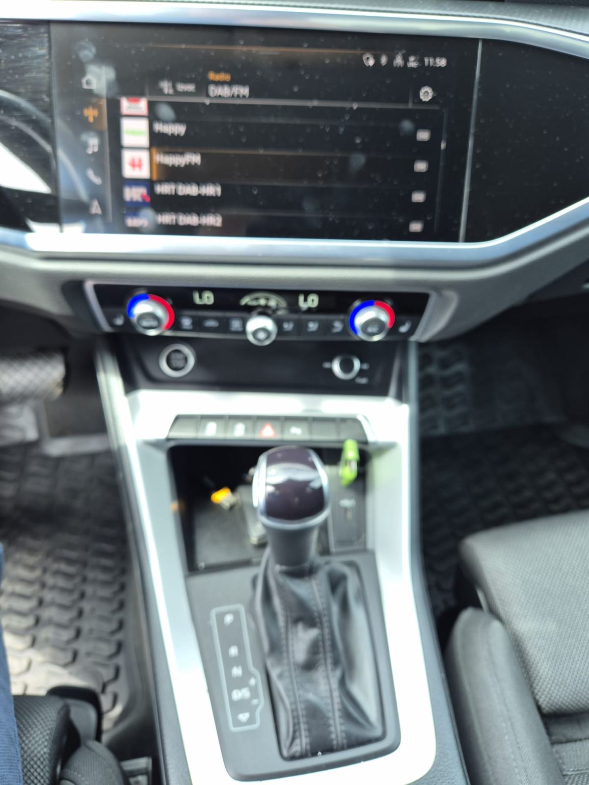 Audi Q3 35 TDI AUTOMATIK. MOGUĆNOST FINANCIRANJA PUTEM LEASINGA!, fotografija 16