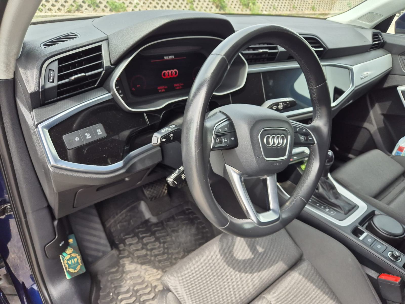 Audi Q3 35 TDI AUTOMATIK. MOGUĆNOST FINANCIRANJA PUTEM LEASINGA!, fotografija 13