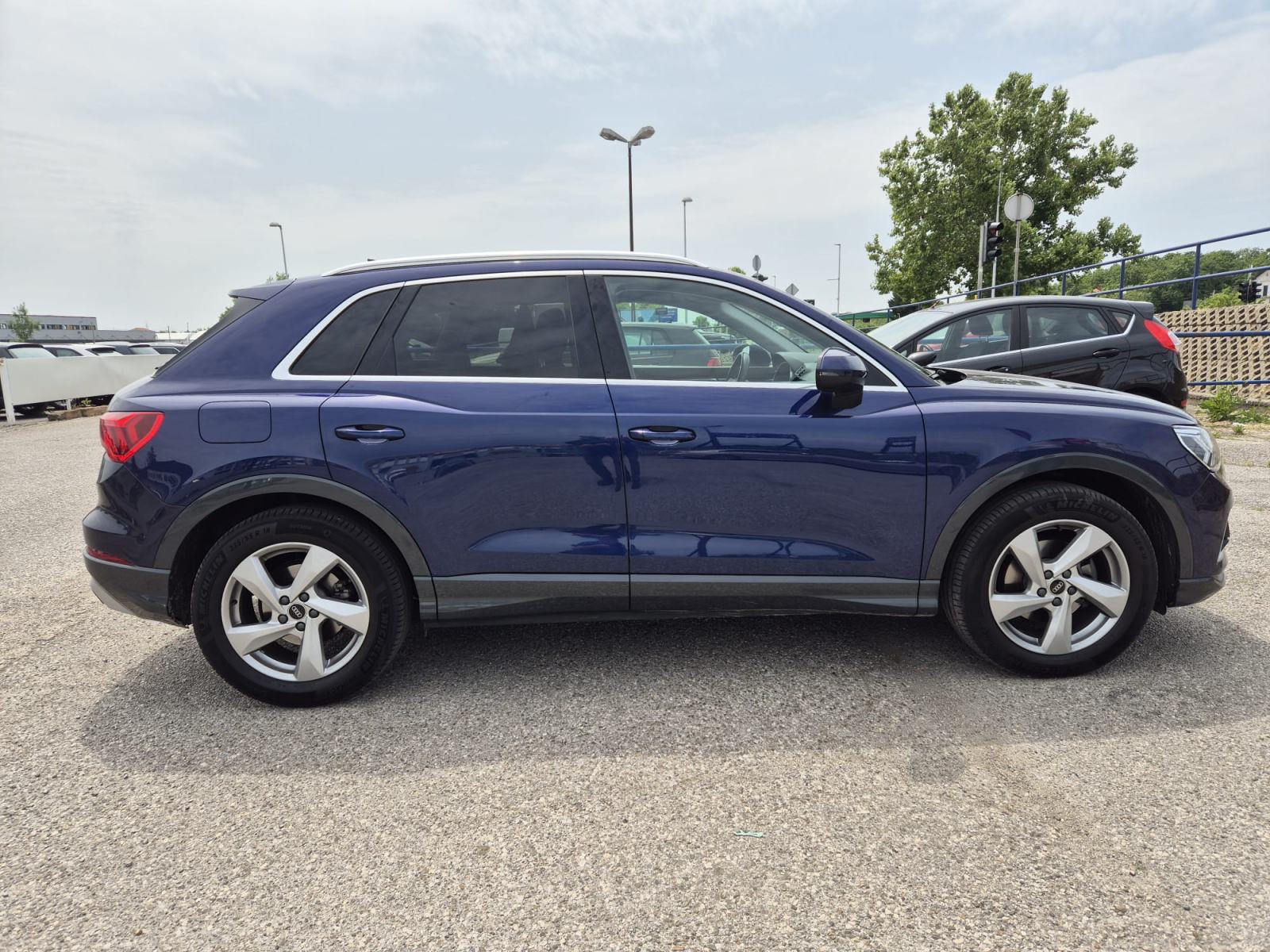 Audi Q3 35 TDI AUTOMATIK. MOGUĆNOST FINANCIRANJA PUTEM LEASINGA!, fotografija 3