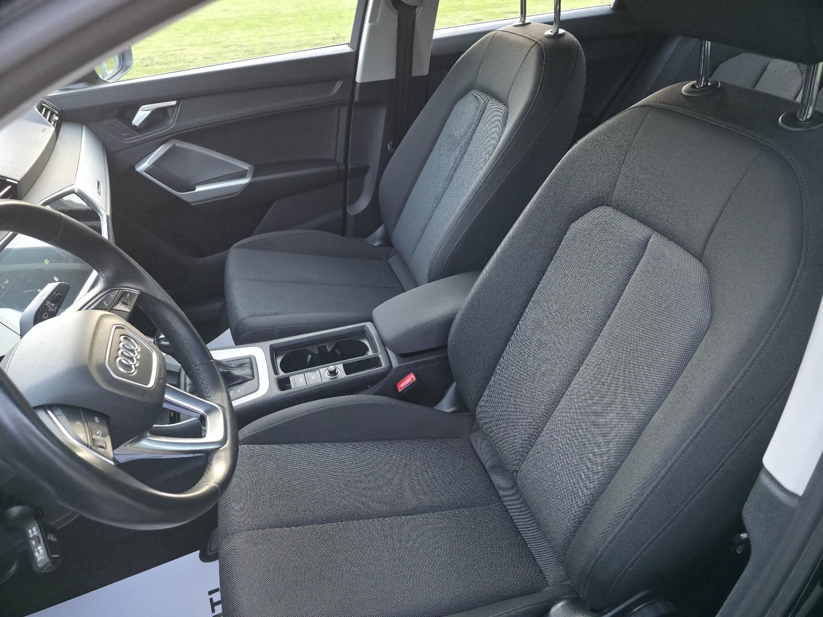 Audi Q3 35 TDI DSG,navi,led,leasing rata već od 300e, fotografija 8