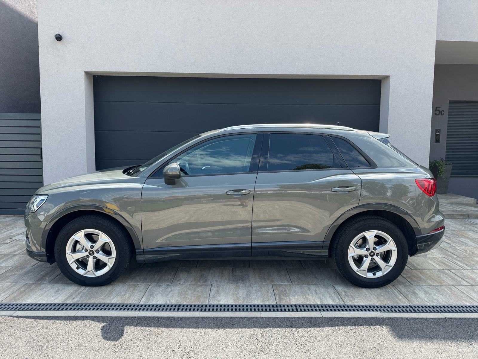 Audi Q3 35 TDI - FULL LED, ACC, JAMSTVO, LEASING BEZ UČEŠĆA, fotografija 3