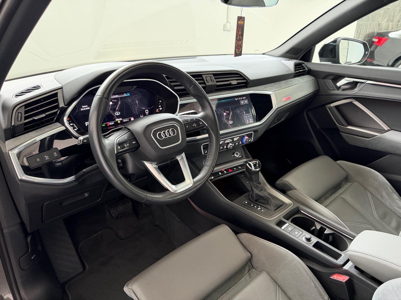 Audi Q3 35 TDI S-LINE, PANORAMA, JAMSTVO 24MJ, LEASING 0% UČEŠĆA, fotografija 8
