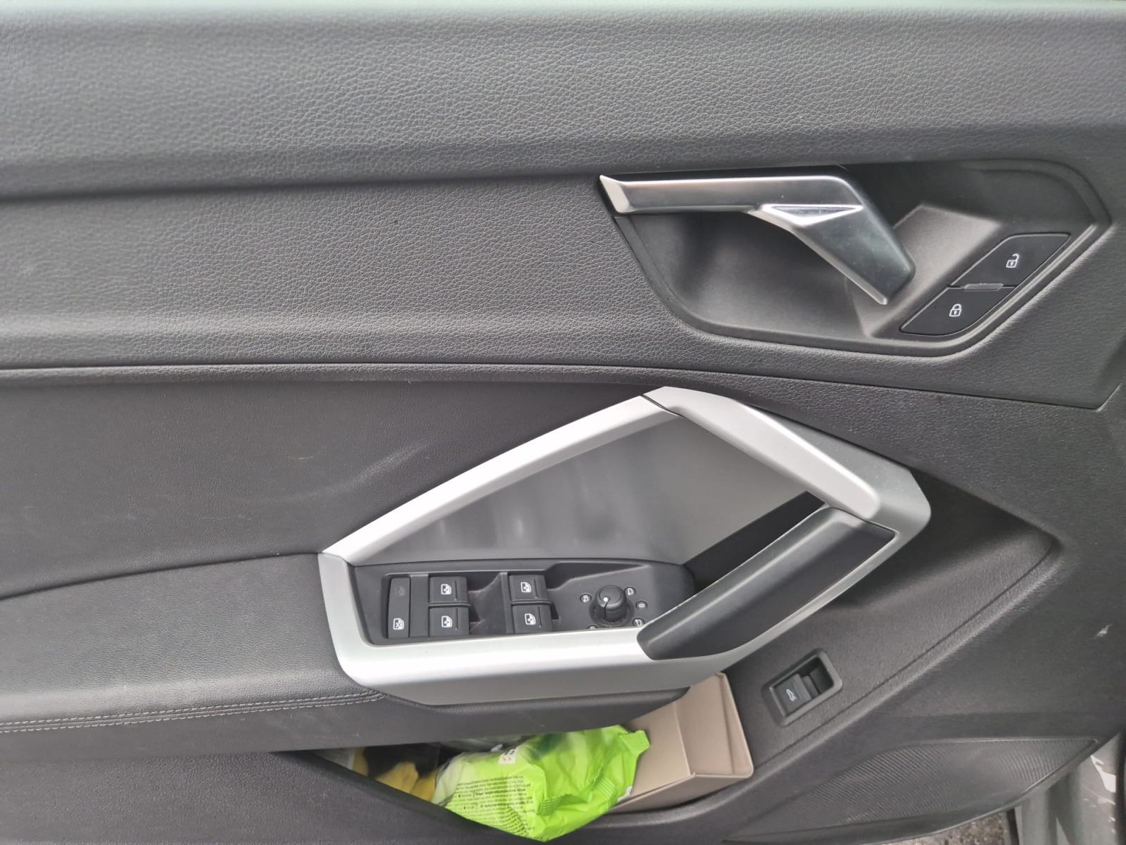 Audi Q3 35 TDI S-line ☆ u PDV-u ☆ GARANCIJA ☆ RATA OD 259€, fotografija 18
