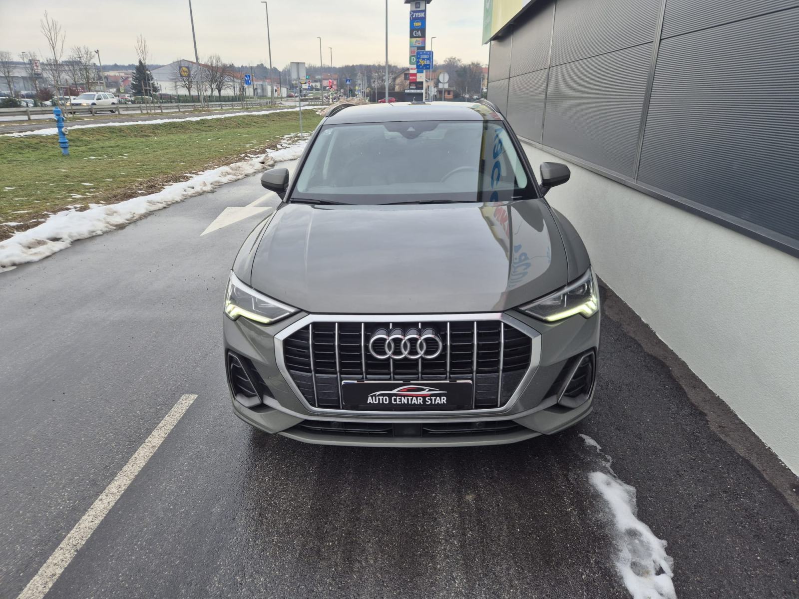 Audi Q3 35 TDI S-line ☆ u PDV-u ☆ GARANCIJA ☆ RATA OD 259€, fotografija 3