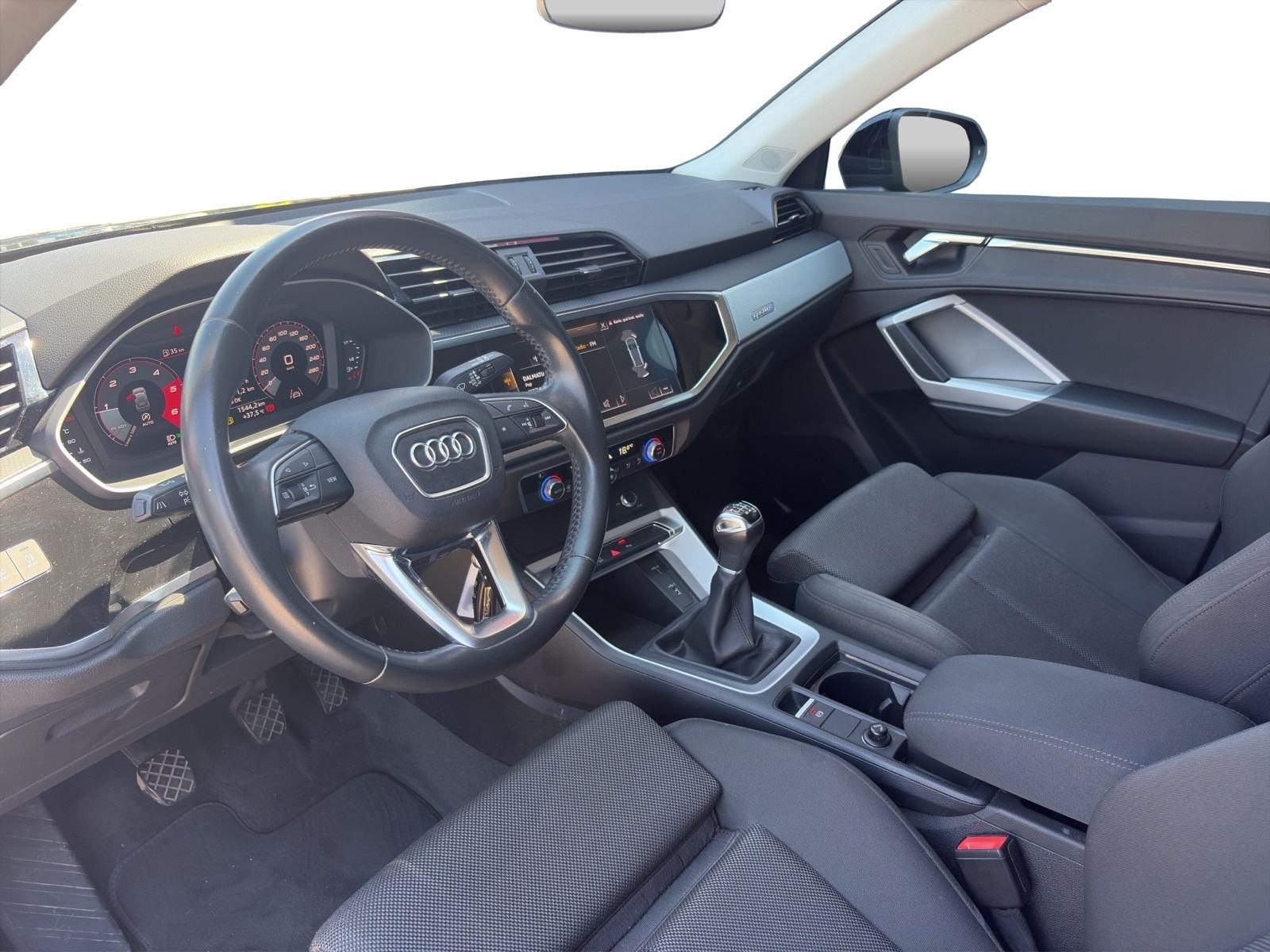 Audi Q3 35 TDI quattro S line *black*ambi*park*led*, fotografija 10