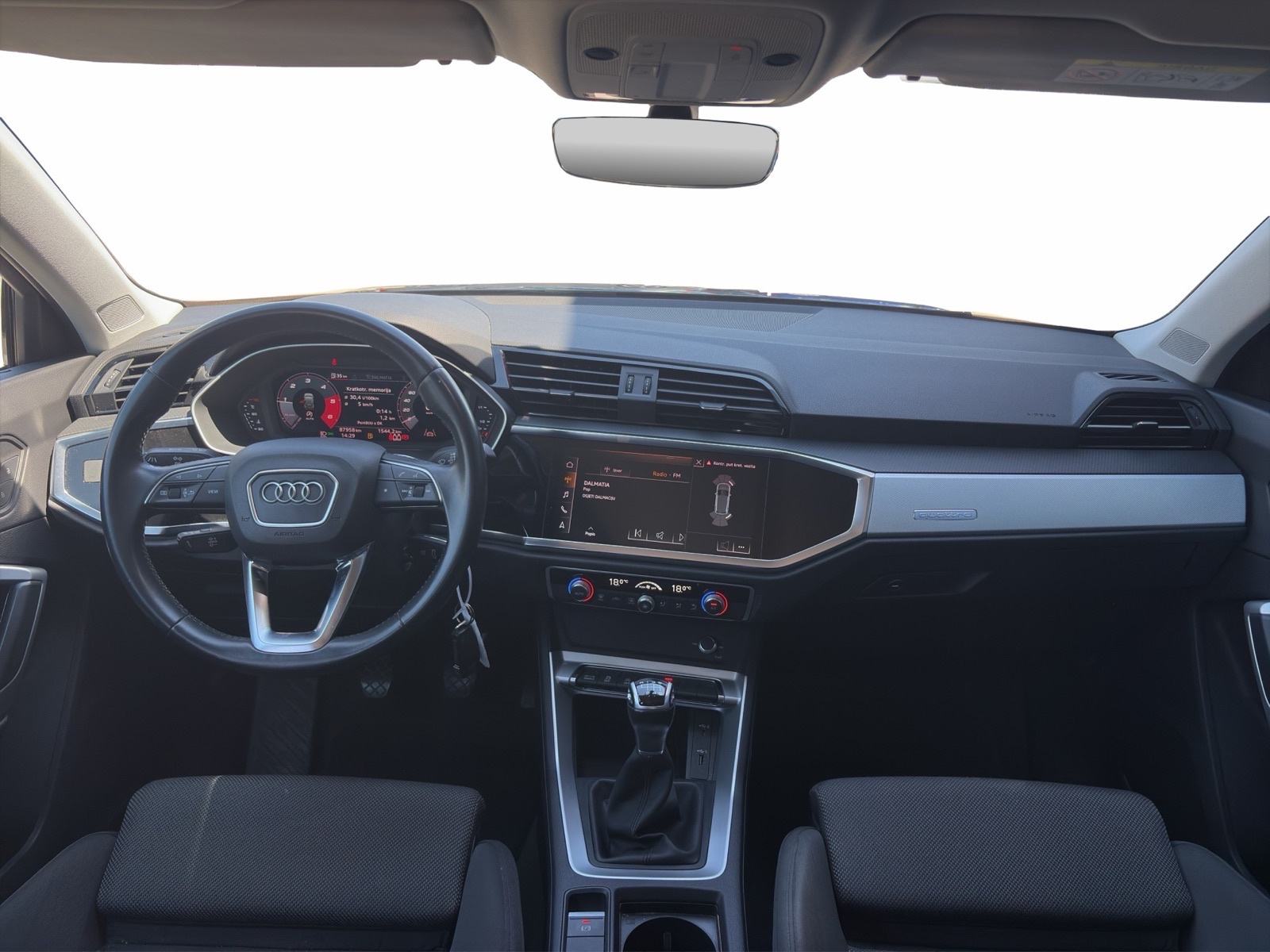 Audi Q3 35 TDI quattro S line *black*ambi*park*led*, fotografija 12