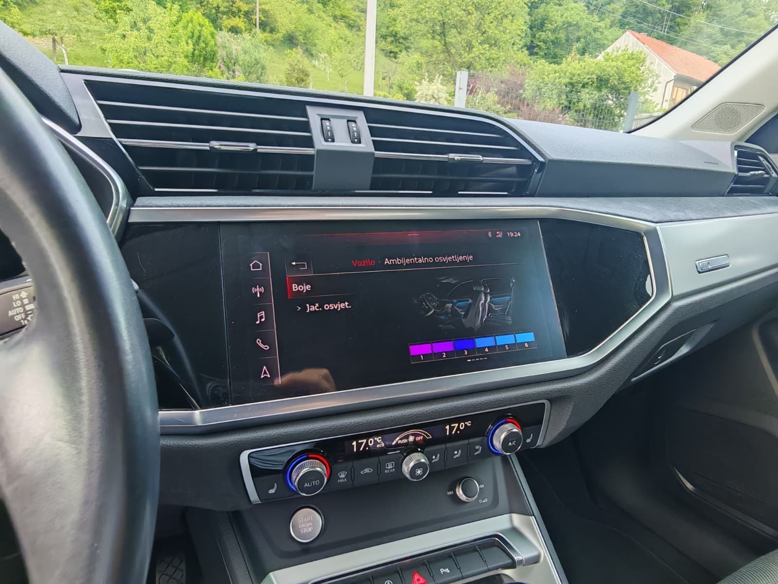 Audi Q3 35 TDI - reg. god. dana - veliki servis - 19”alu - virtual, fotografija 13