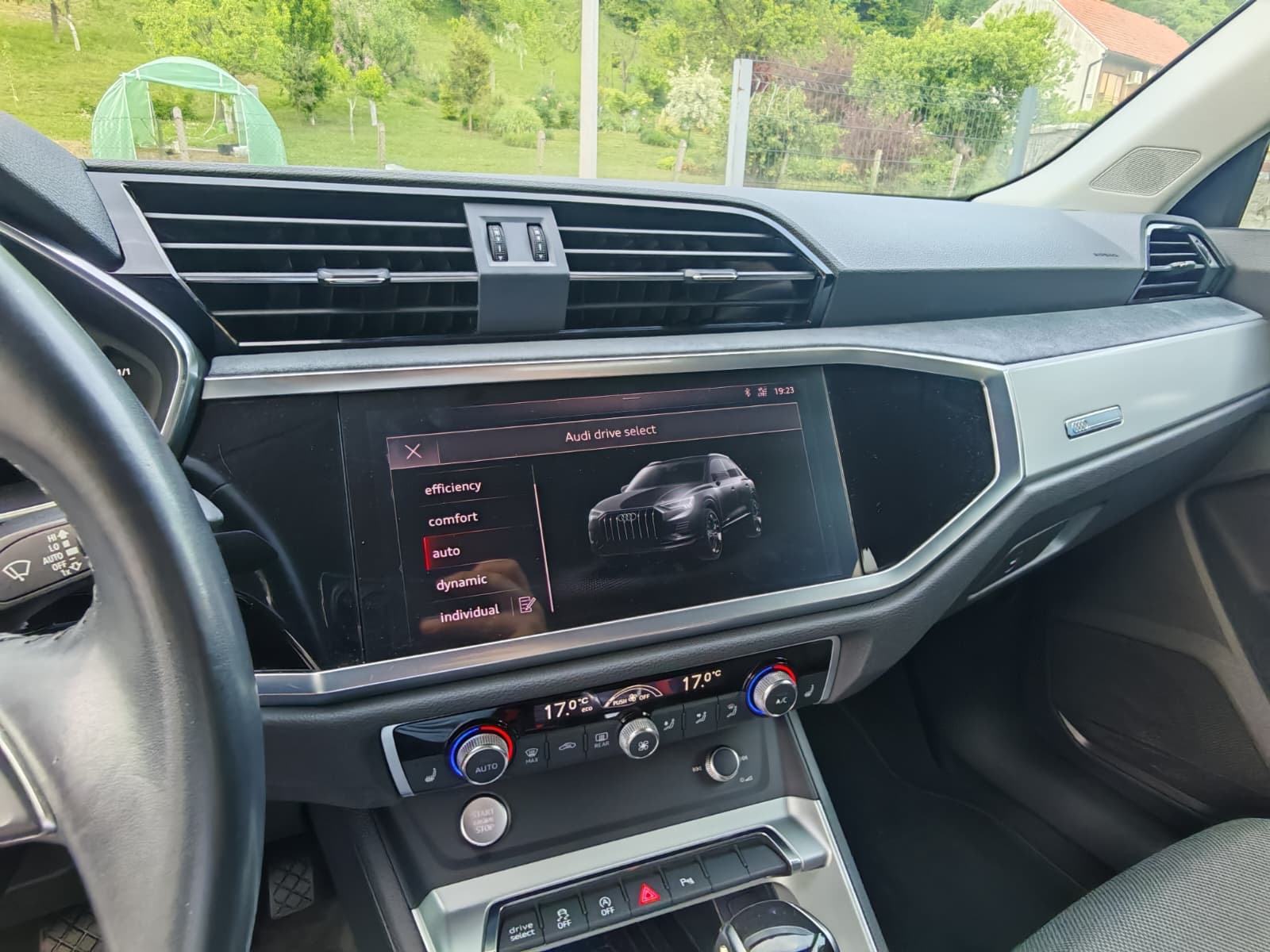 Audi Q3 35 TDI - reg. god. dana - veliki servis - 19”alu - virtual, fotografija 14
