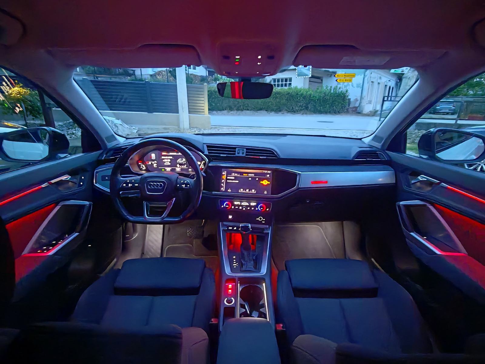 Audi Q3 35 TDI - reg. god. dana - veliki servis - 19”alu - virtual, fotografija 11