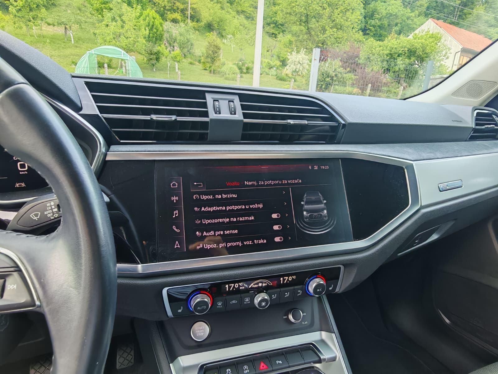 Audi Q3 35 TDI - reg. god. dana - veliki servis - 19”alu - virtual, fotografija 15