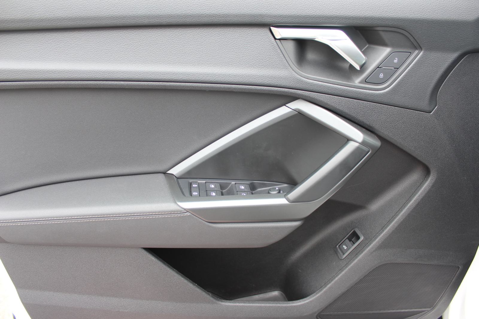 Audi Q3 35 TDI SPORTBACK 3x S-LINE, LED, VIRTUAL, KOŽA, 18", GARANCIJA, fotografija 14