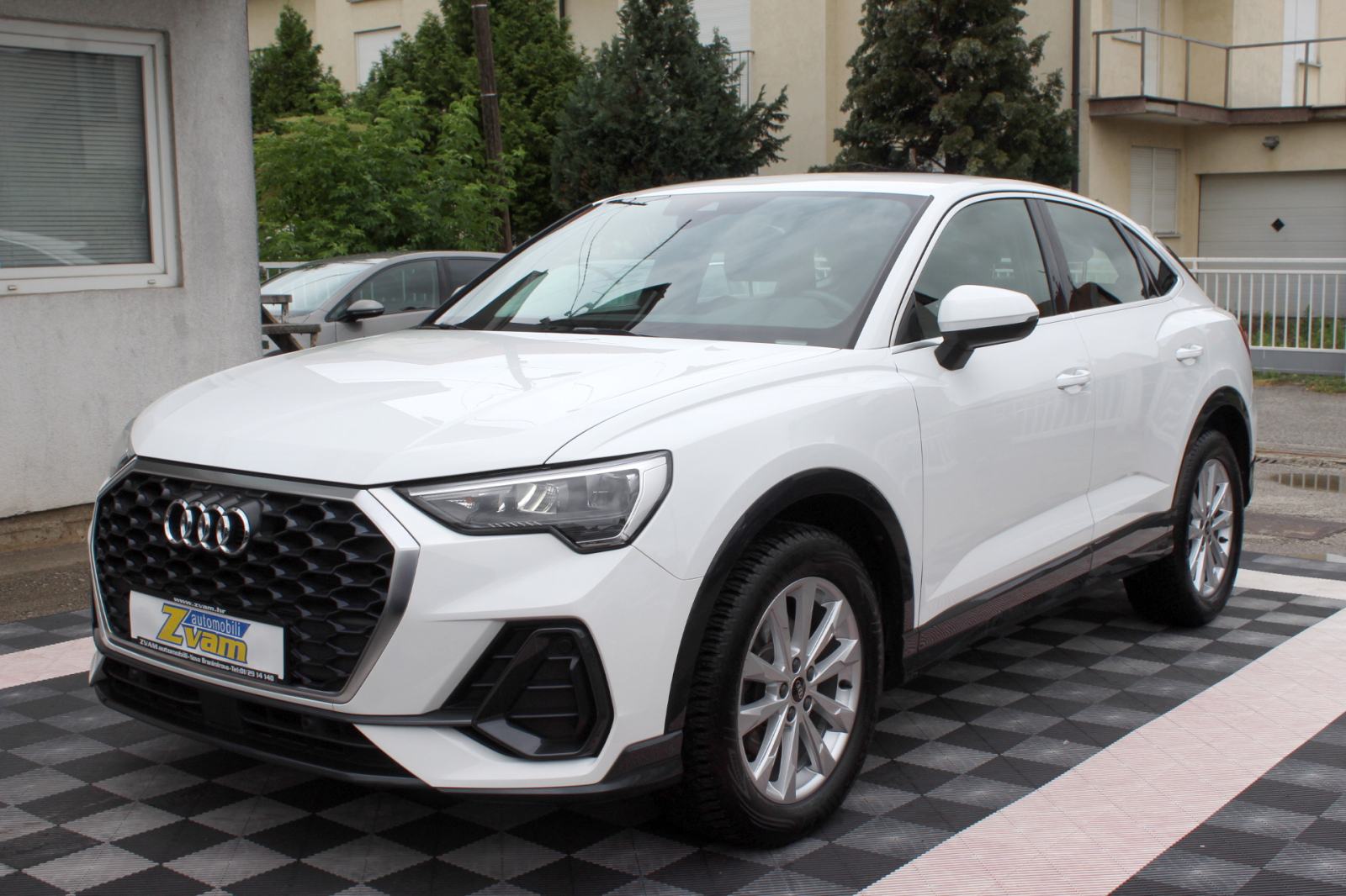 Audi Q3 35 TDI SPORTBACK 3x S-LINE, LED, VIRTUAL, KOŽA, 18", GARANCIJA, fotografija 3
