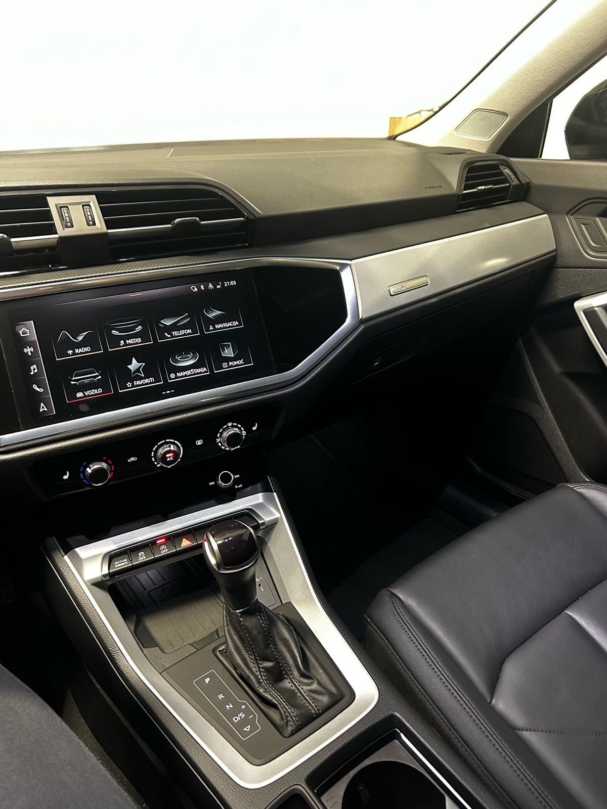 Audi Q3 35 TDI Sportback S Line Panorama automatik, fotografija 8