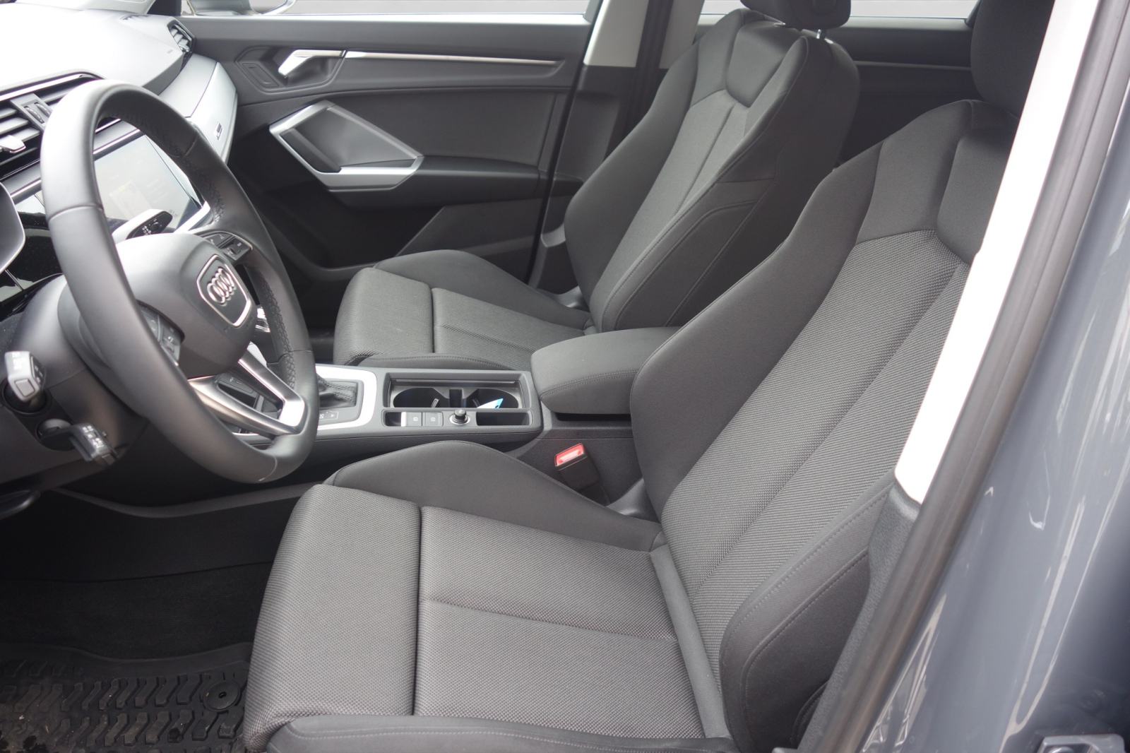 Audi Q3 35 TDI S tr Advanced +, fotografija 10