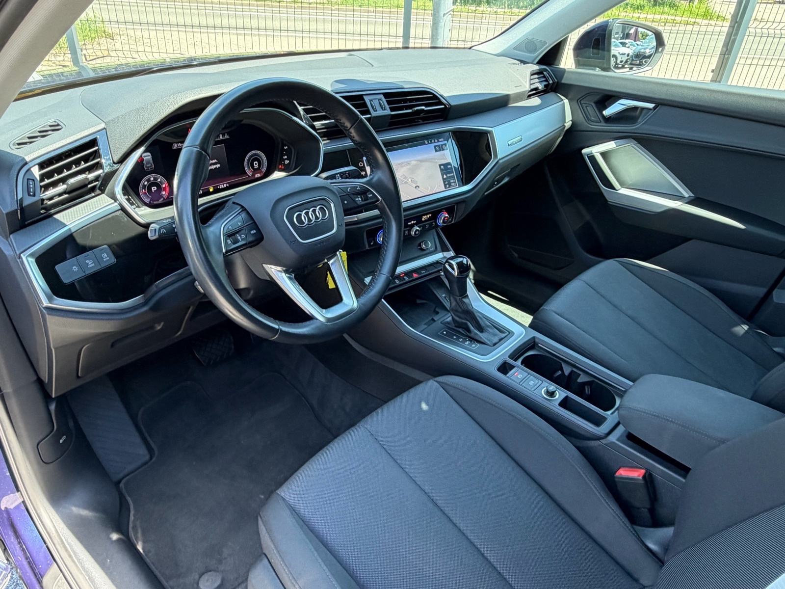 Audi Q3 35 TDI *S-Tronic* MATRIX LED Navi Kamera Virtual R19 Servisna, fotografija 12