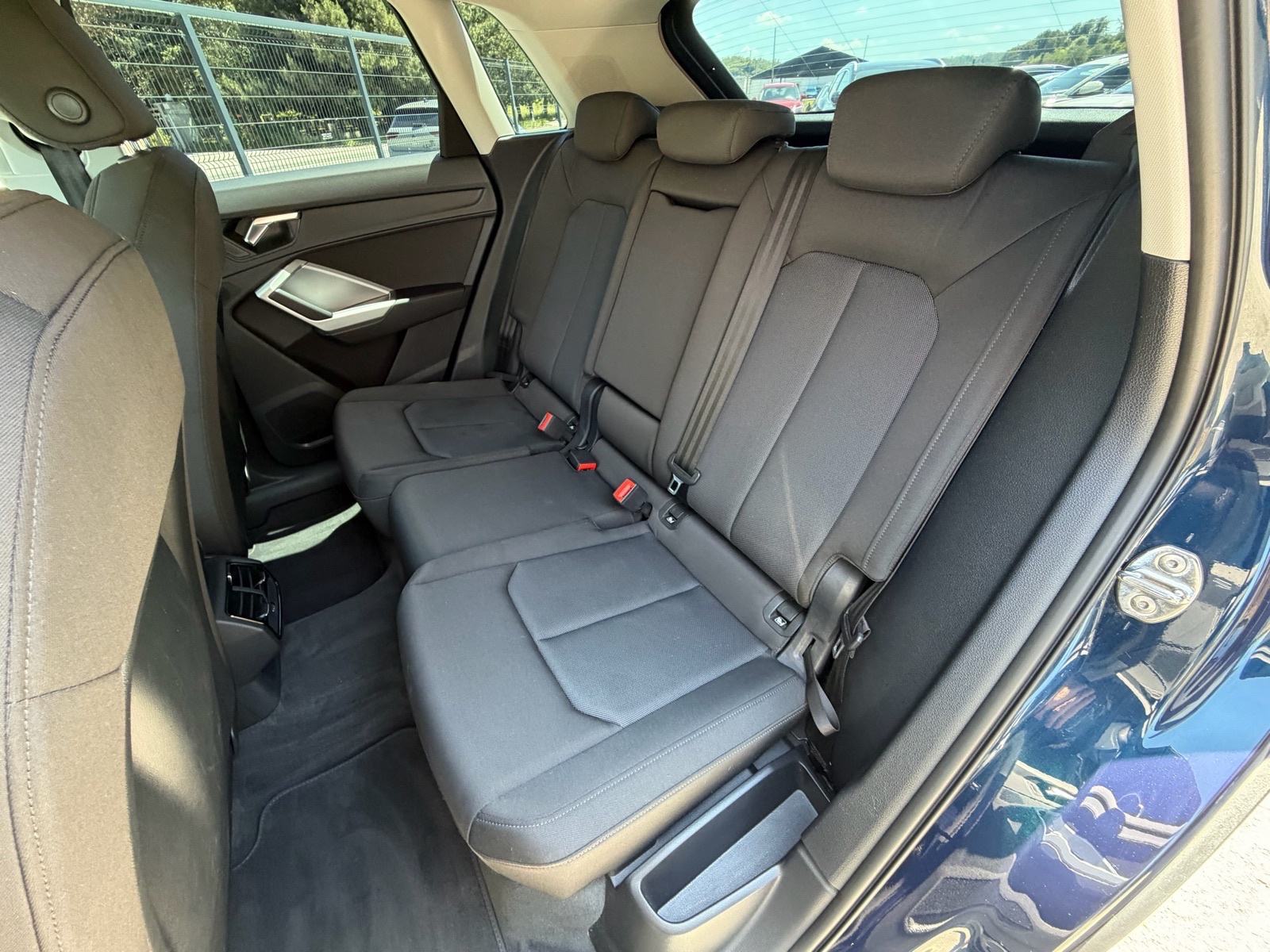 Audi Q3 35 TDI *S-Tronic* MATRIX LED Navi Kamera Virtual R19 Servisna, fotografija 15