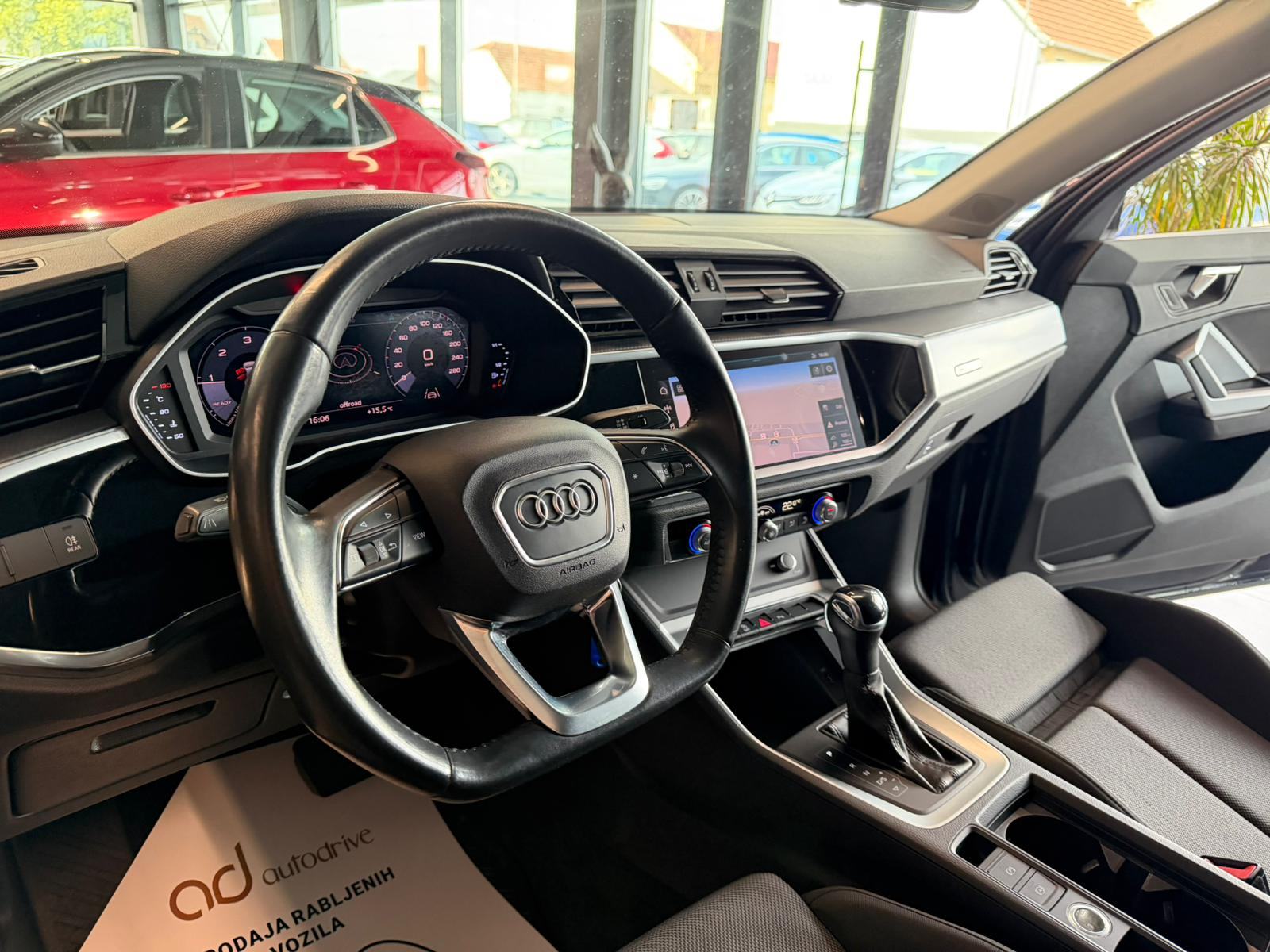 Audi Q3 35 TDI S-tronic NAVI • TEMPOMAT • VIRTUAL • ALU18" • LEASING, fotografija 14
