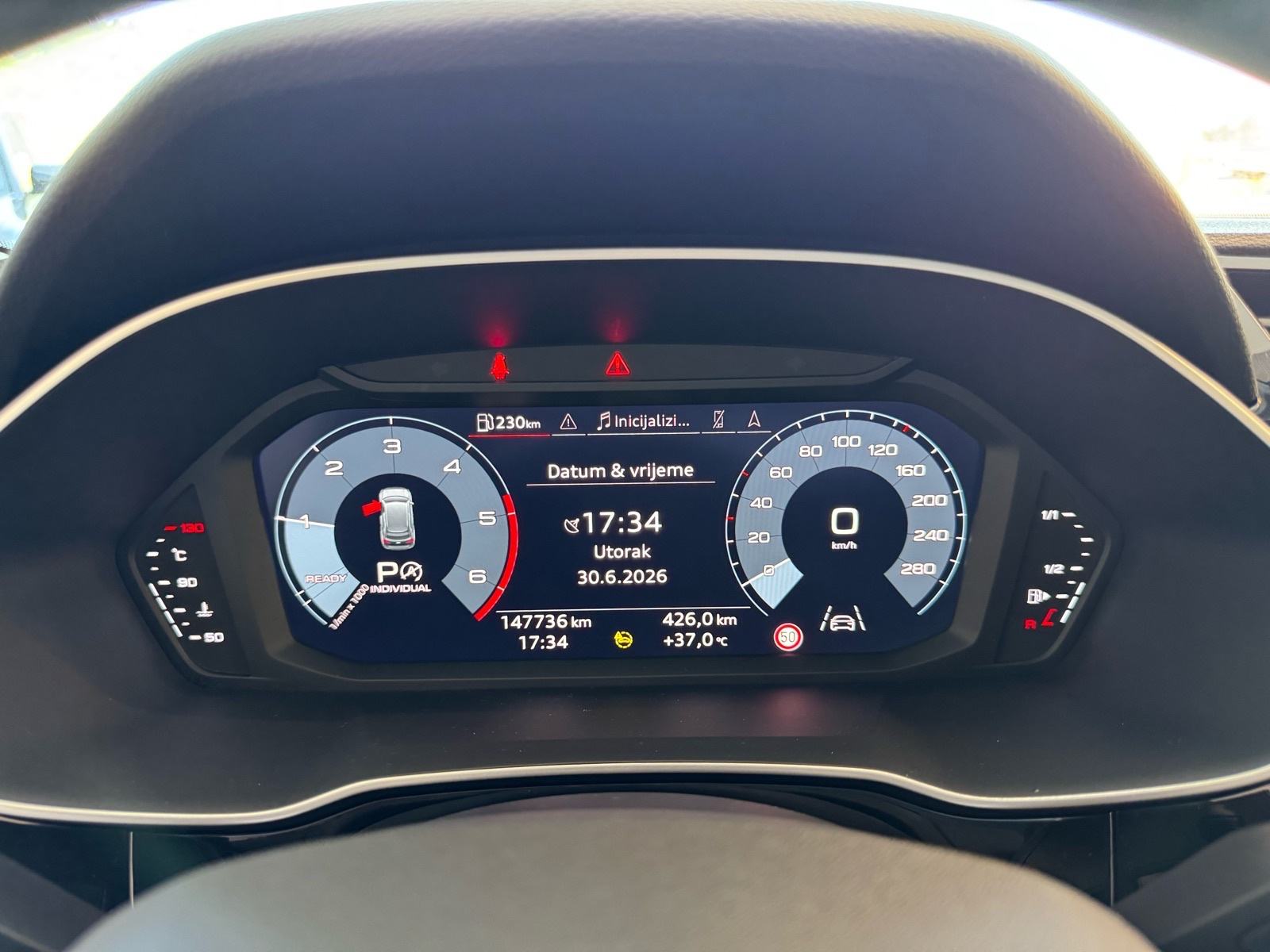 Audi Q3 35 TDI S-tronic; Navi; Vitrual; Matrix; Kamera; Alu 20, fotografija 14