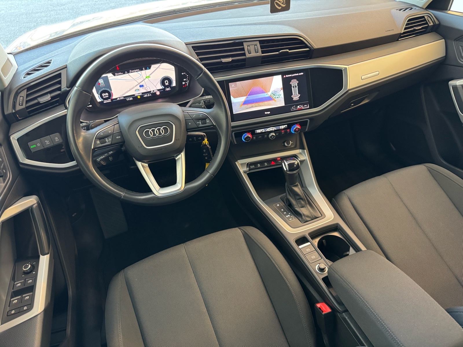 Audi Q3 35 TDI S-tronic; Navi; Vitrual; Matrix; Kamera; Alu 20, fotografija 9