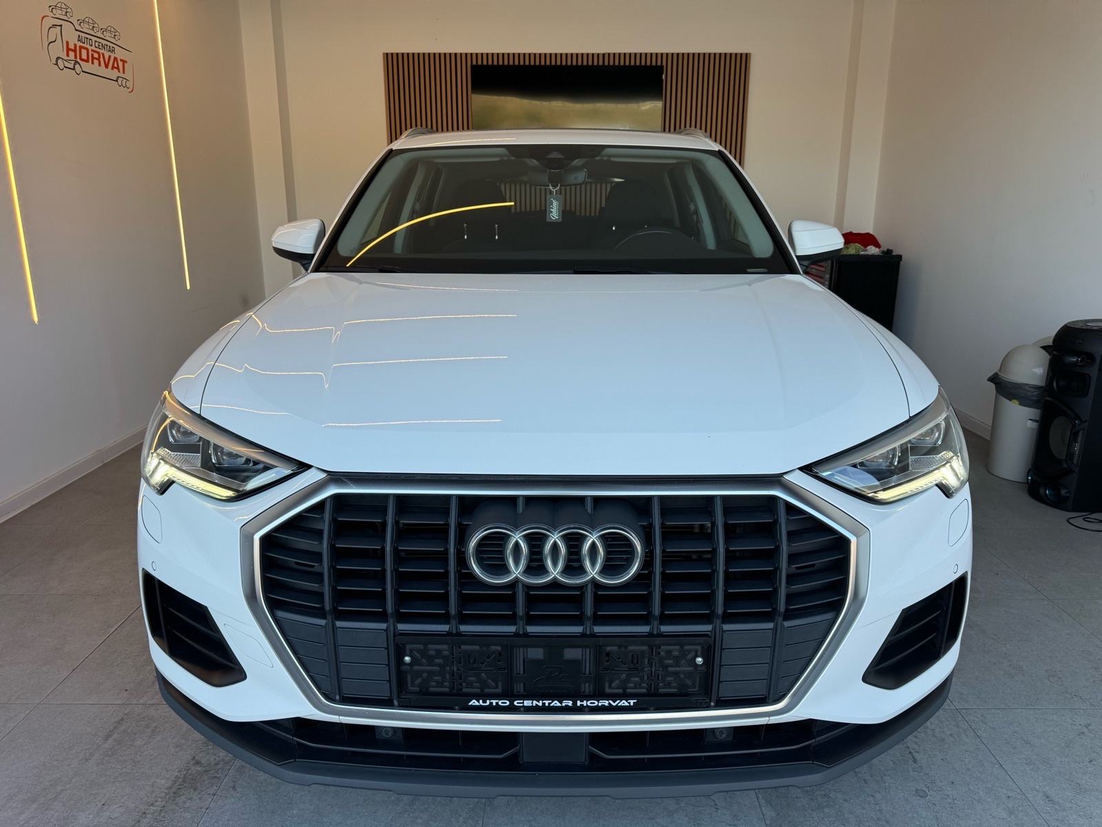 Audi Q3 35 TDI S-tronic; Navi; Vitrual; Matrix; Kamera; Alu 20, fotografija 3
