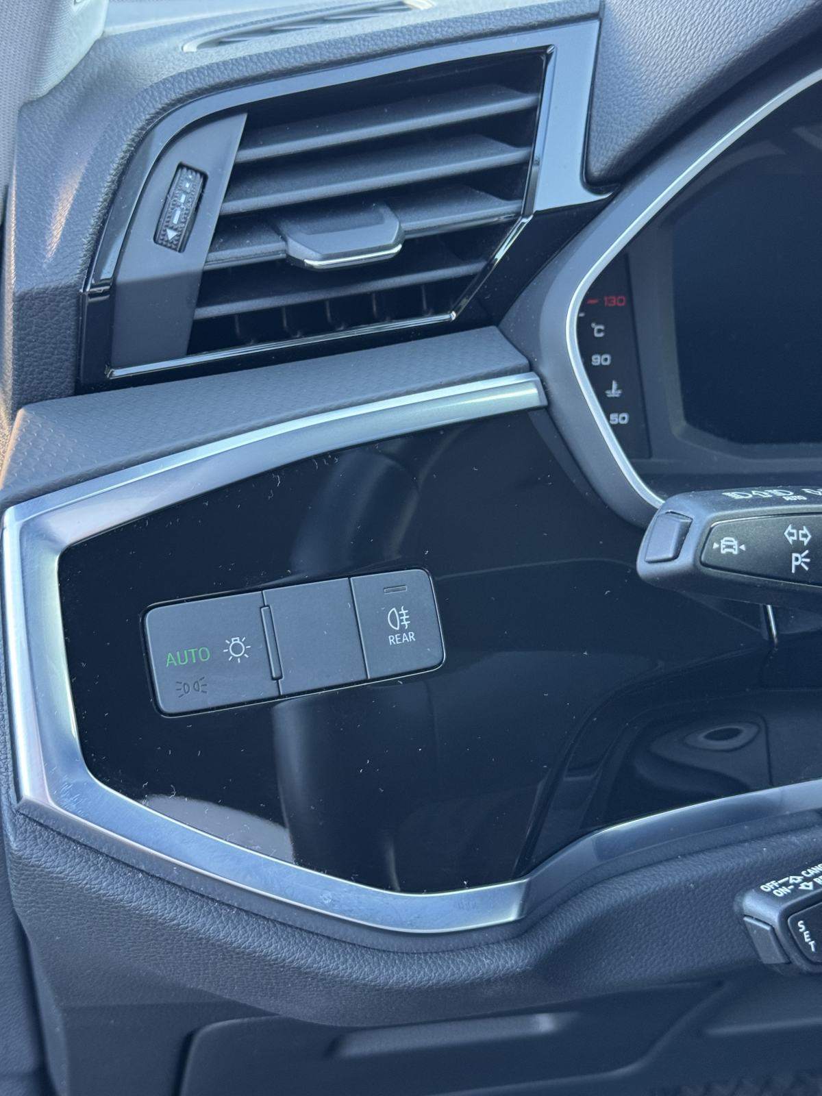 Audi Q3 35 TDI S-tronic #TVORNIČKA GARANCIJA #U SUSTAVU PDV-a, fotografija 15