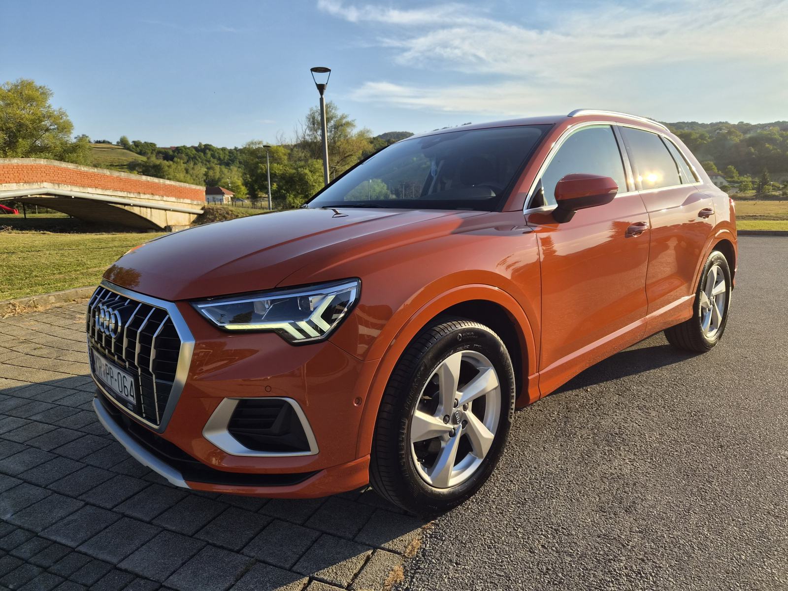 Audi Q3 35 TFSI, 2019., ADVANCED, TOP STANJE, SERVISNA, fotografija 13