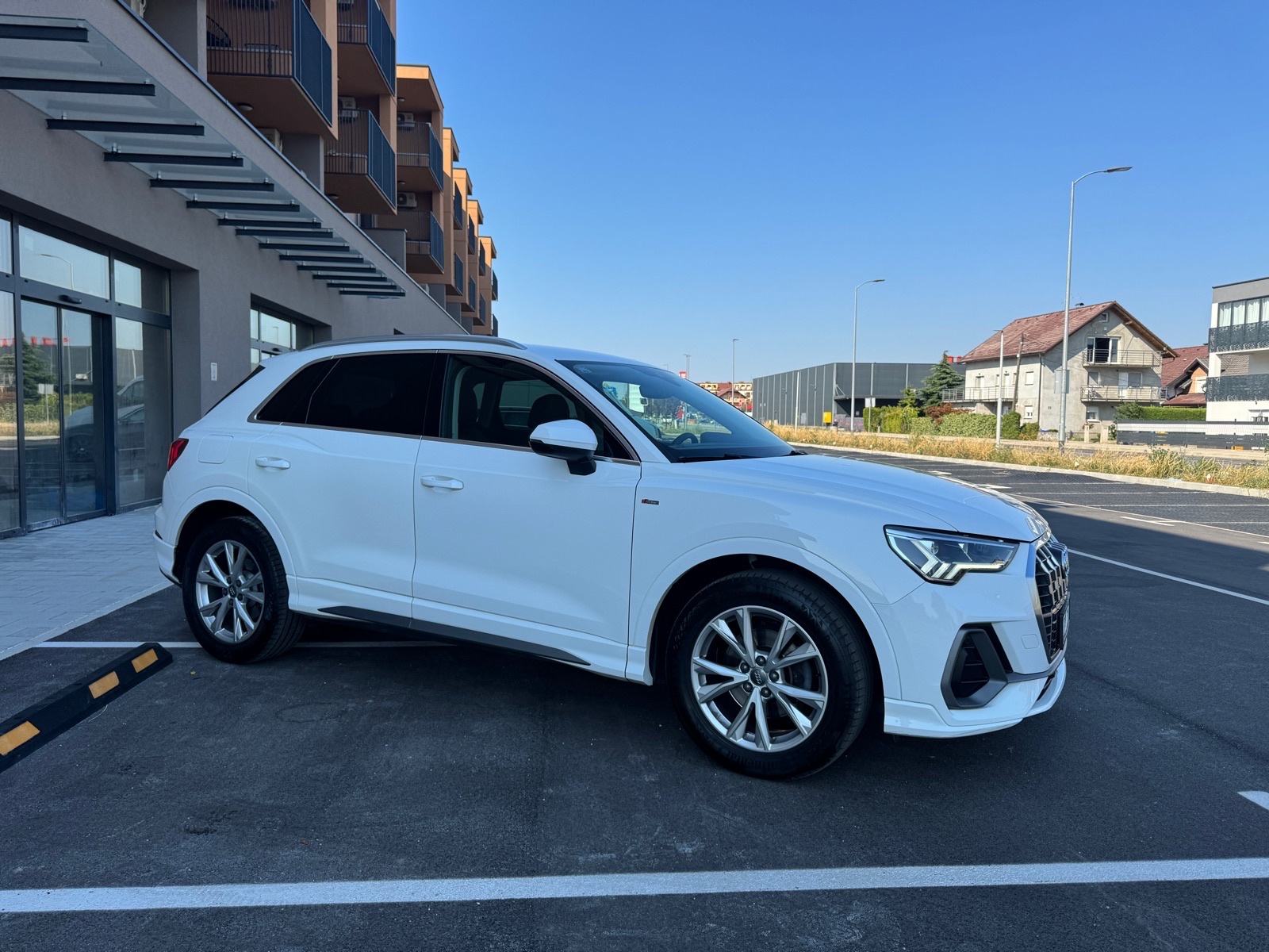 Audi Q3 35 TFSI S-line automatik 85 tis km, fotografija 4