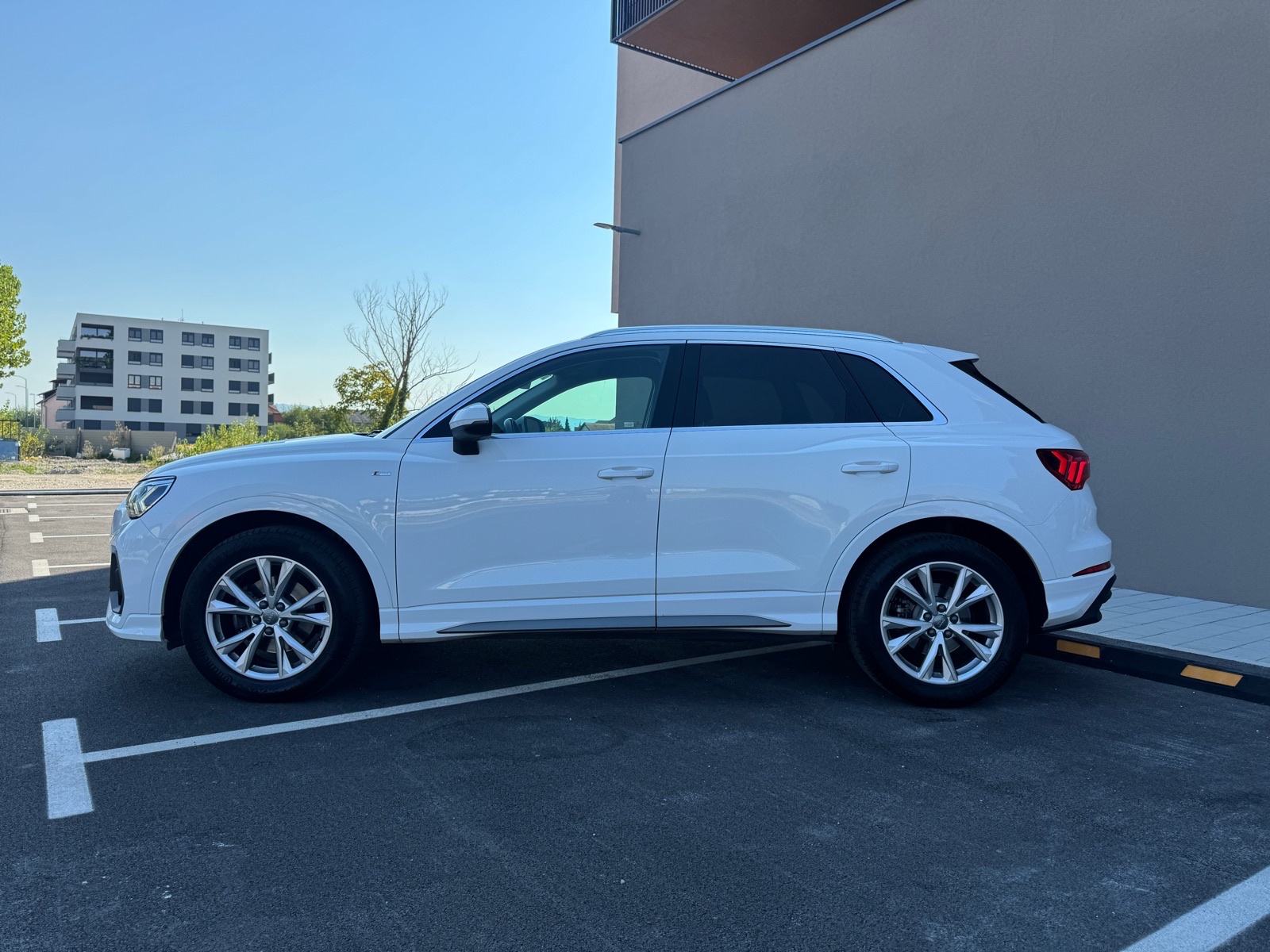 Audi Q3 35 TFSI S-line automatik 85 tis km, fotografija 5