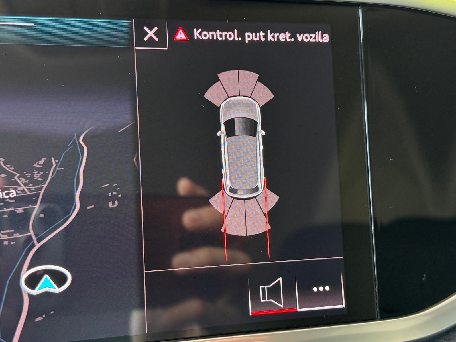Audi Q3 35 TFSI AUTOMATIK,ACC,RADAR,BLIND SPOT,LED,AMBIENT,U PDV-U!, fotografija 18
