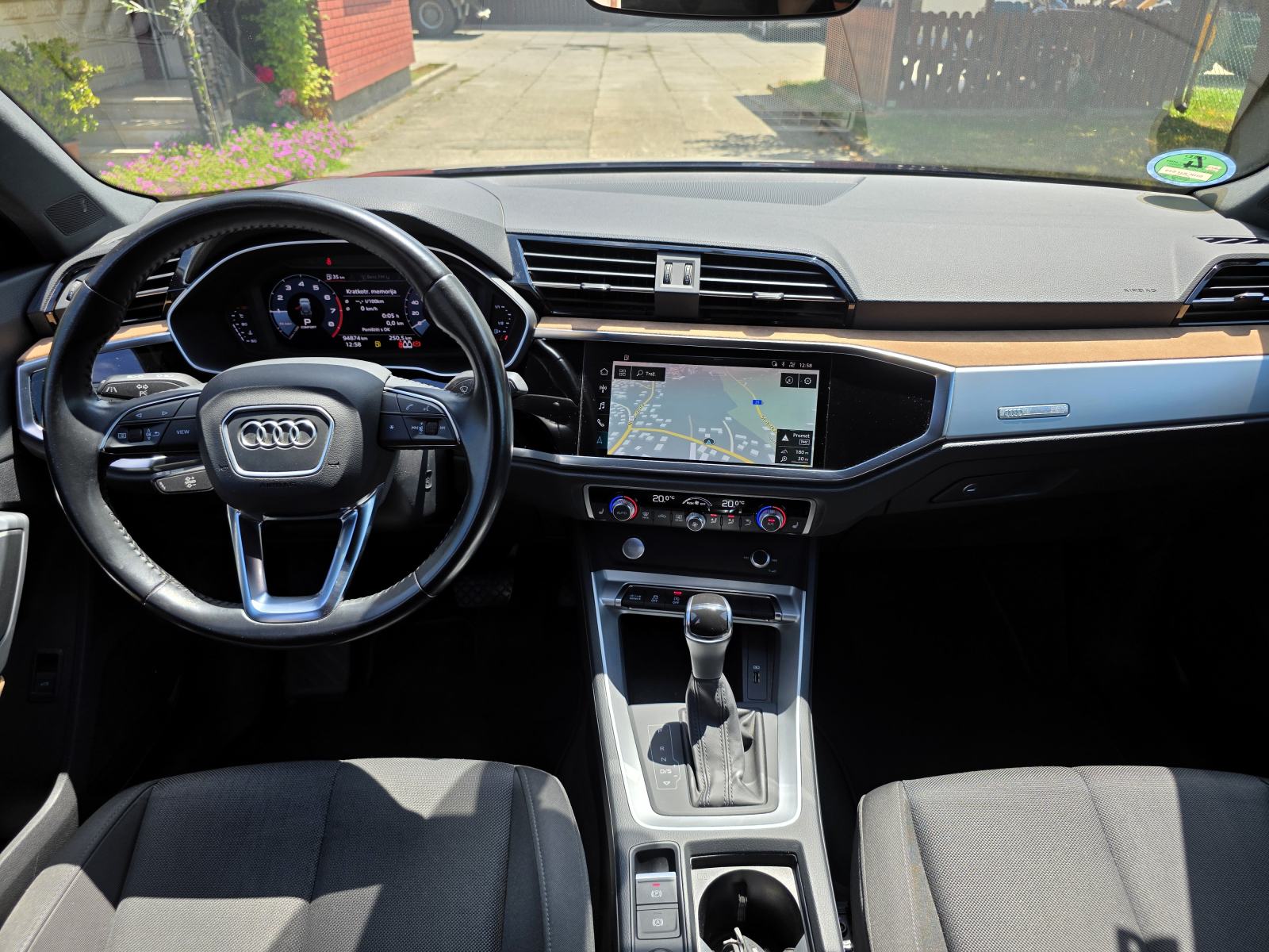 AUDI Q3 35 TFSI Automatik *Advanced *reg. godinu dana *96.000 km, fotografija 15