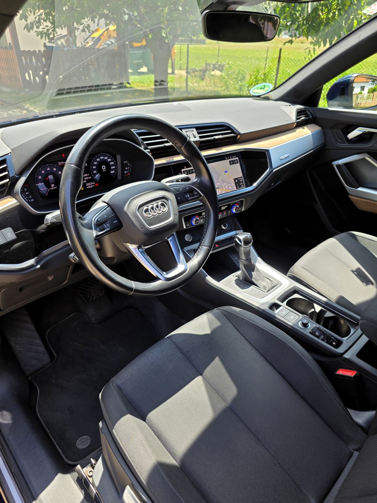 AUDI Q3 35 TFSI Automatik *Advanced *reg. godinu dana *96.000 km, fotografija 14