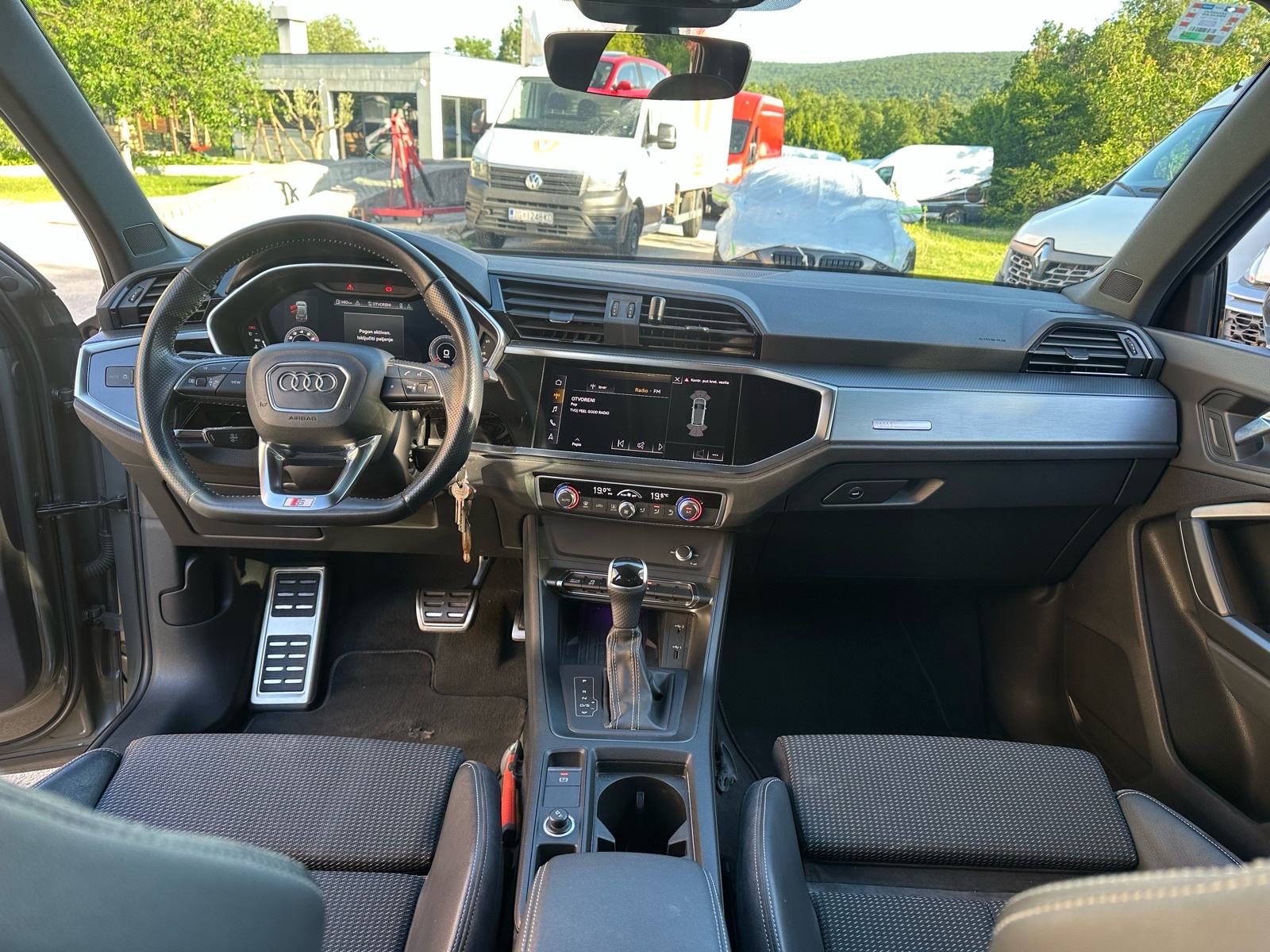 Audi Q3 35 TFSI automatik. S-line, fotografija 9