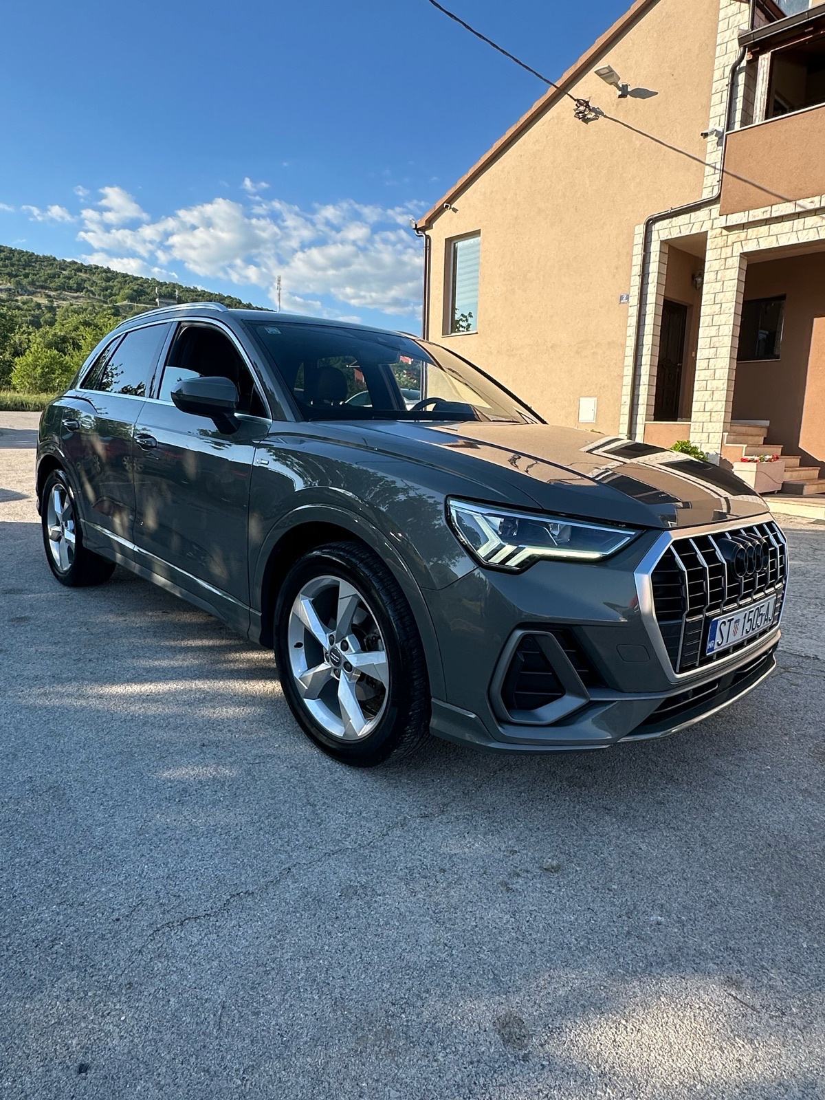 Audi Q3 35 TFSI automatik. S-line, pogled izvana - slika 1