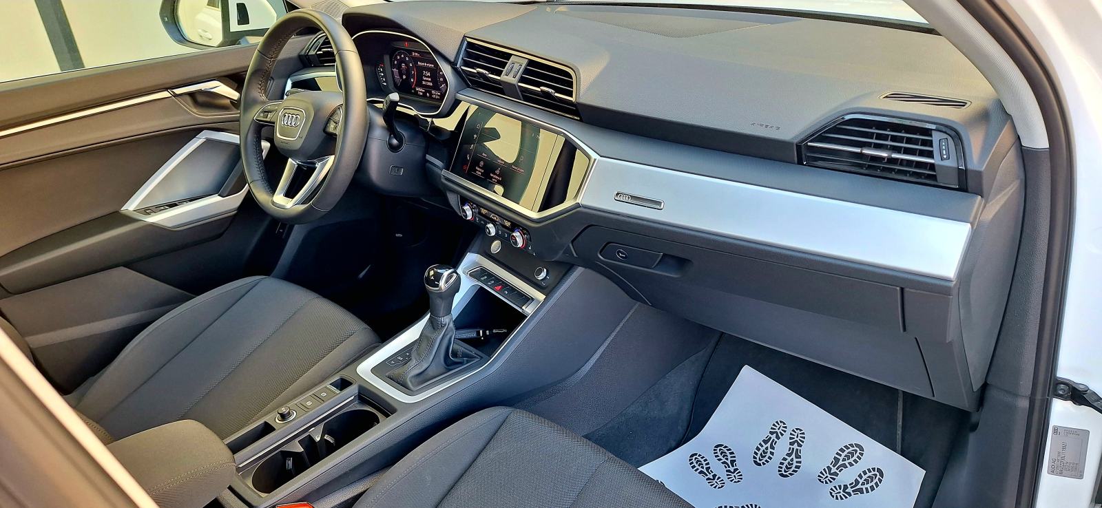 Audi Q3 35 TFSI S-tronic - PRVI VLASNIK , VIRTUAL, KAMERA, AMBI, LED, fotografija 7