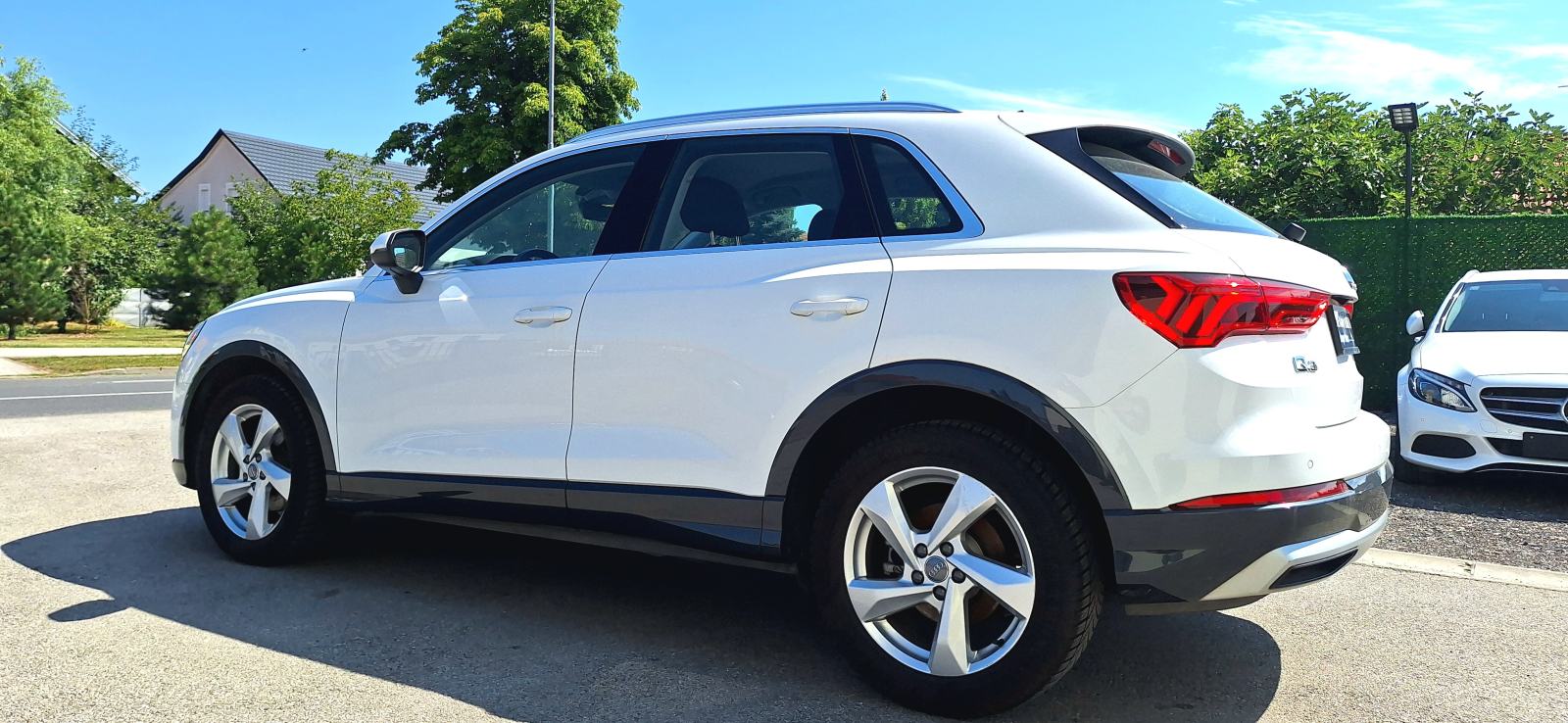 Audi Q3 35 TFSI S-tronic - PRVI VLASNIK , VIRTUAL, KAMERA, AMBI, LED, fotografija 3