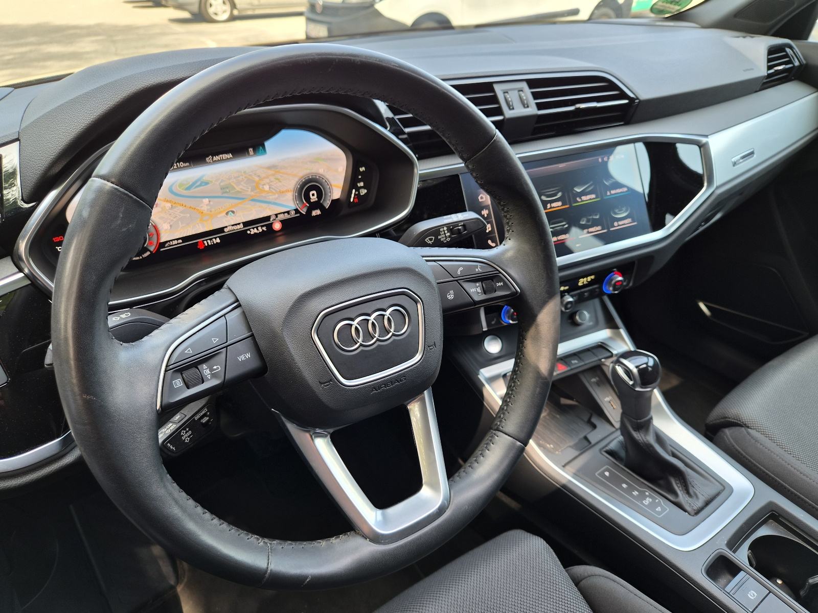 Audi Q3 35 TFSI Automatik *Sport*Garancija 1 god., fotografija 18
