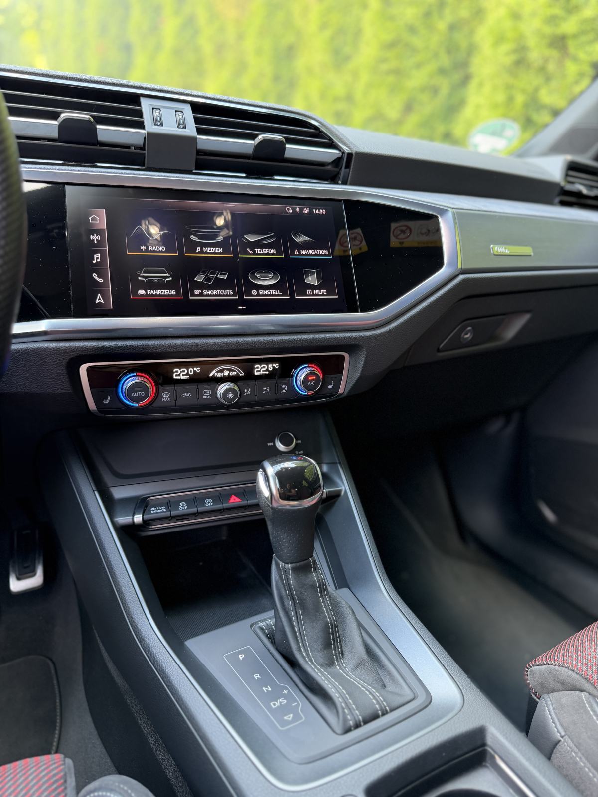 Audi Q3 35 TFSI S-LINE S-TRONIC SPORTBACK ALCANTARA SERVISNA LED, fotografija 11