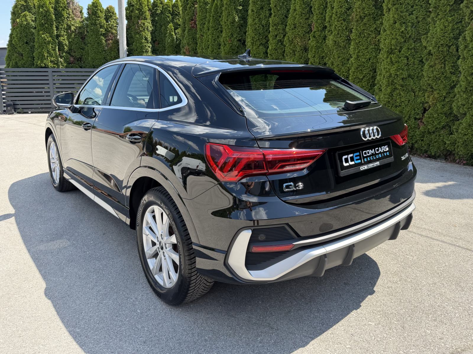 Audi Q3 35 TFSI S-LINE S-TRONIC SPORTBACK ALCANTARA SERVISNA LED, fotografija 3