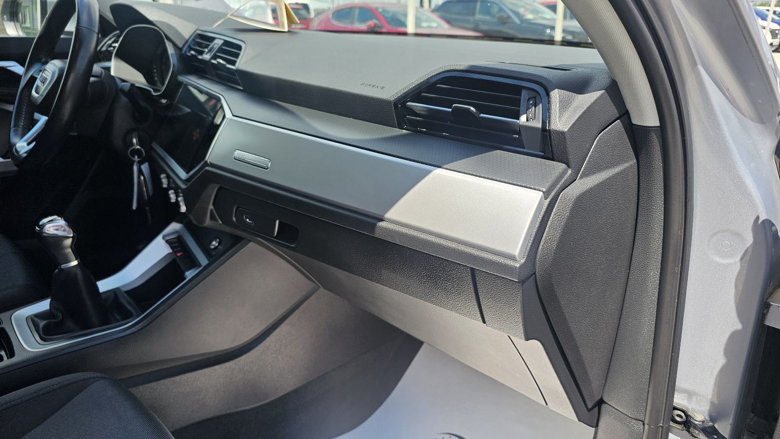 Audi Q3 35 TFSI MATRIX,CARPLAY,TEMPOMAT,PDC,GR.SJ,JAMSTVO,, fotografija 12