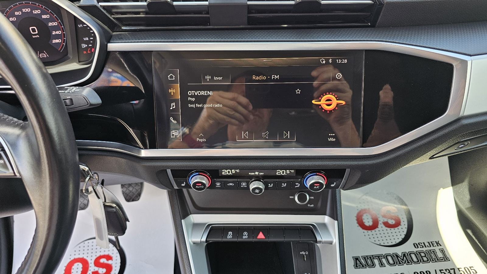 Audi Q3 35 TFSI MATRIX,CARPLAY,TEMPOMAT,PDC,GR.SJ,JAMSTVO,, fotografija 19