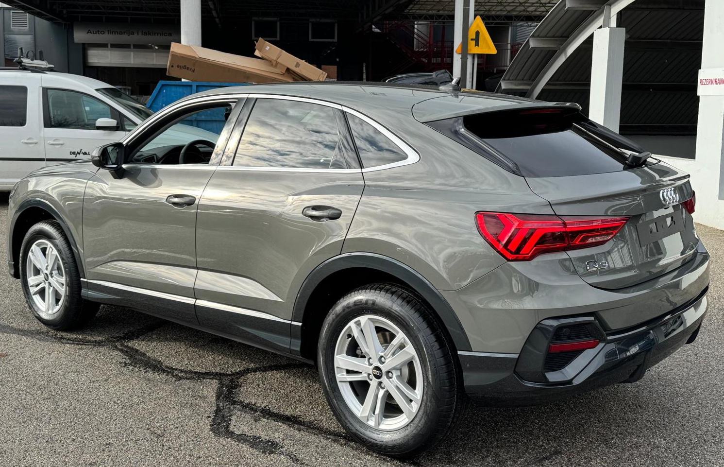 Audi Q3 Sportback 35 TFSI – 1. vlasnik, 11.000 km, fotografija 5