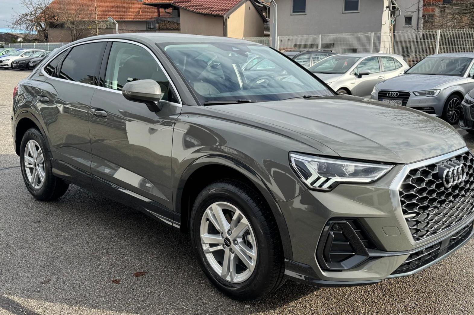 Audi Q3 Sportback 35 TFSI – 1. vlasnik, 11.000 km, fotografija 4