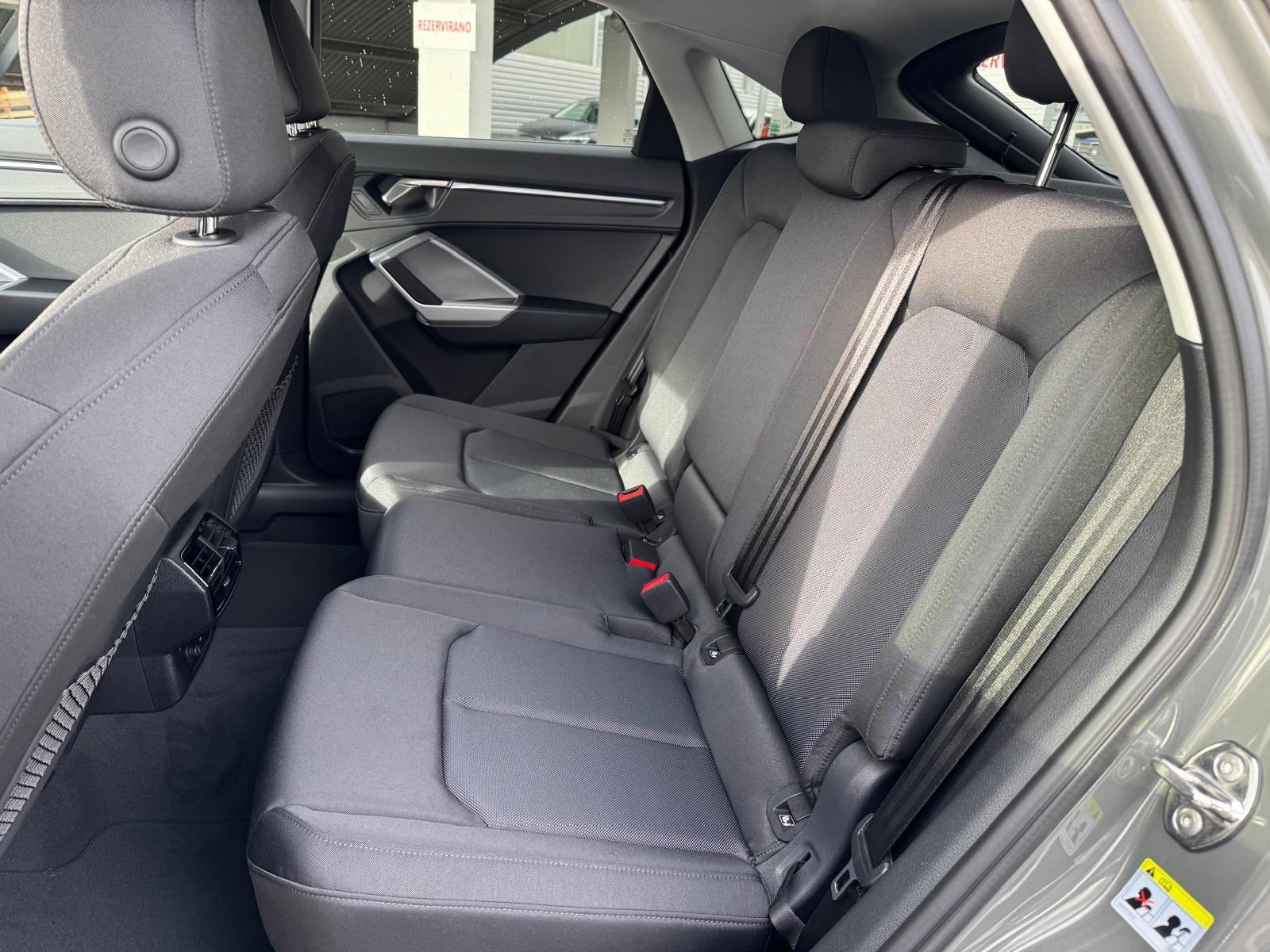 Audi Q3 Sportback 35 TFSI – 1. vlasnik, 11.000 km, fotografija 8