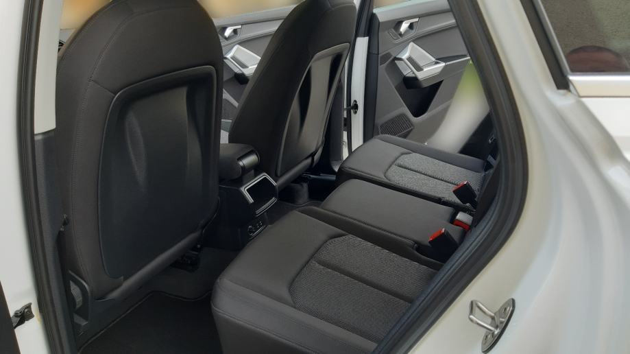 Audi Q3 35 TFSI-150KS-LED-PANORAMA-ŠIBER-JAMSTVO-LEASING-REG.4/2027, fotografija 14