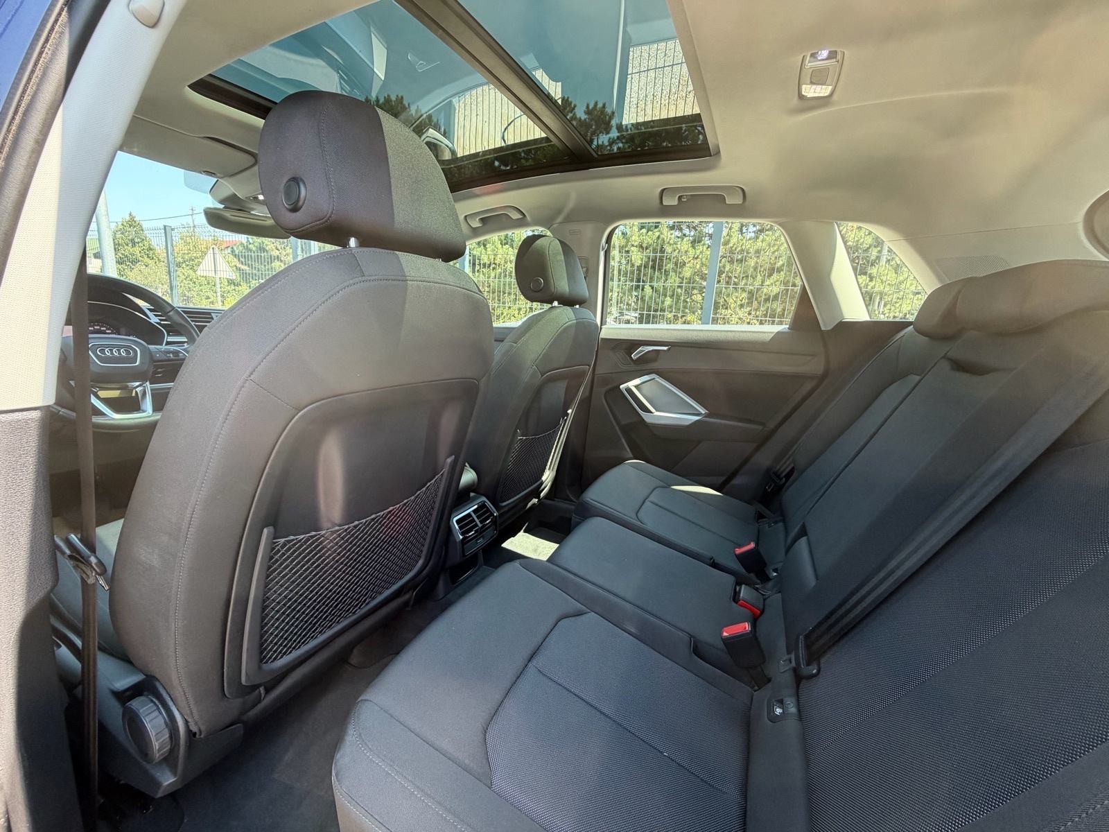 Audi Q3 40 TFSI S-Tronic *Quattro* FULL LED Panorama Navi R18 Servisna, fotografija 17