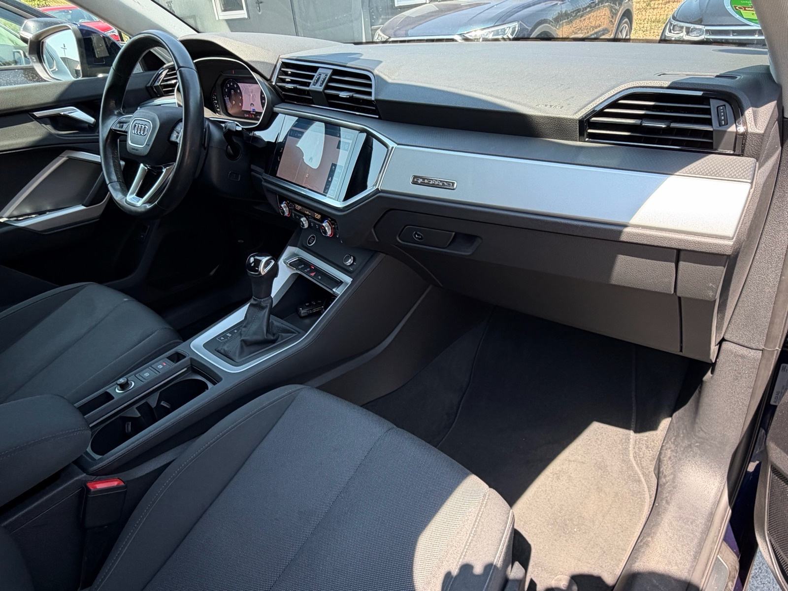 Audi Q3 40 TFSI S-Tronic *Quattro* FULL LED Panorama Navi R18 Servisna, fotografija 15