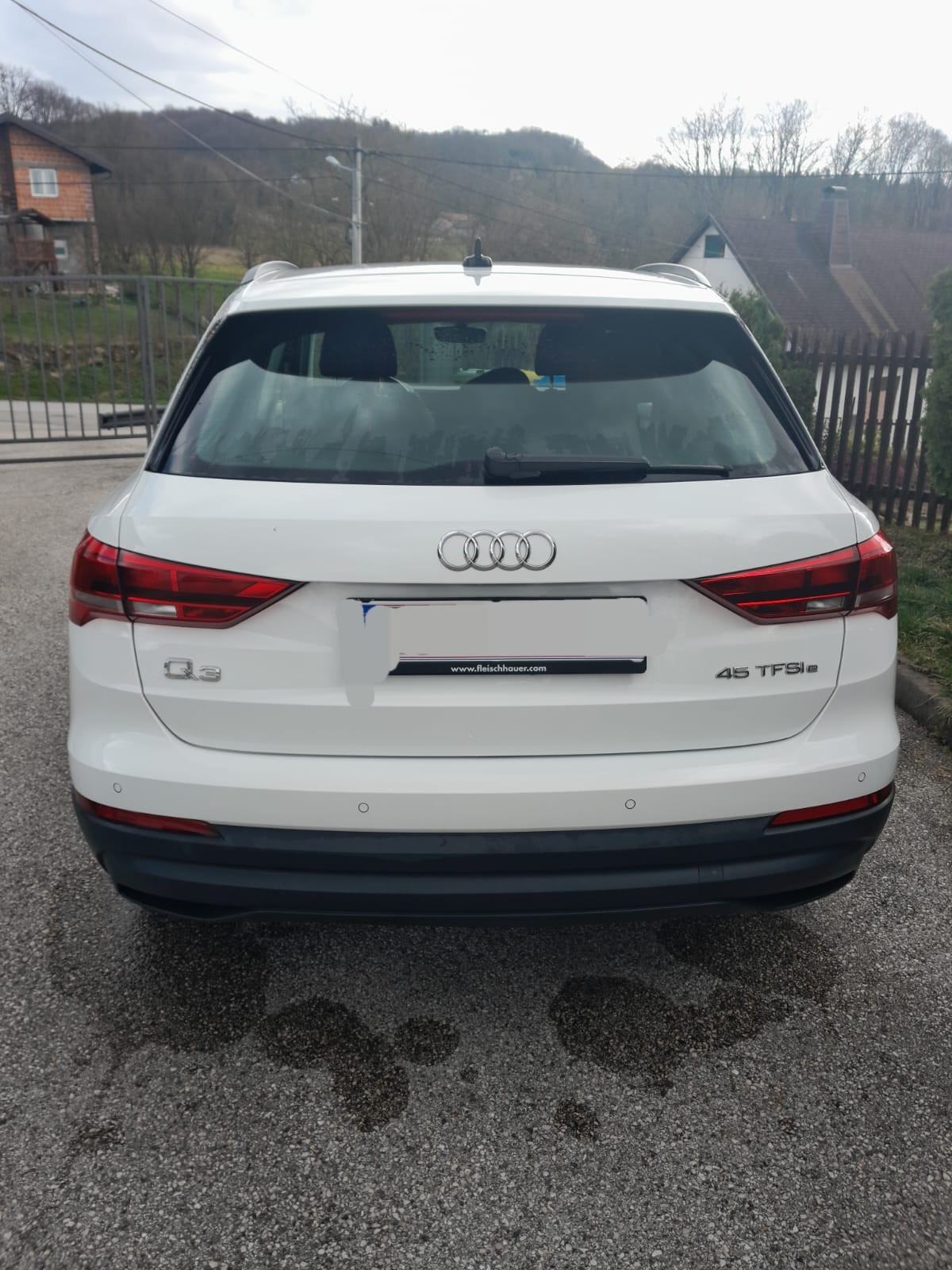 Audi Q3 TFSIe 45 S tronic 2021g automatik plug in hybrid reg.do 12/26, fotografija 9